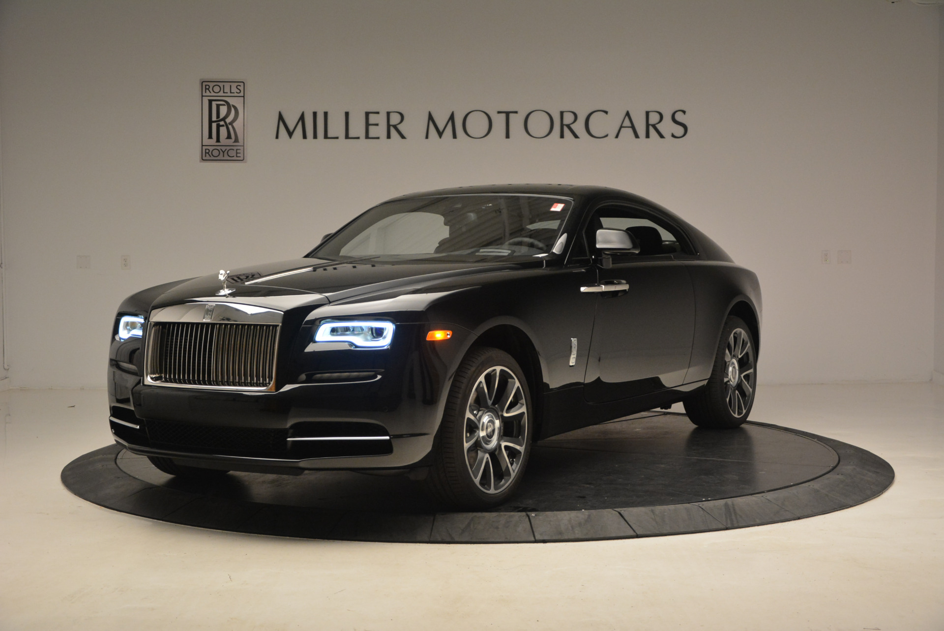 Doanh số RollsRoyce đạt kỷ lục trong lịch sử 115 năm