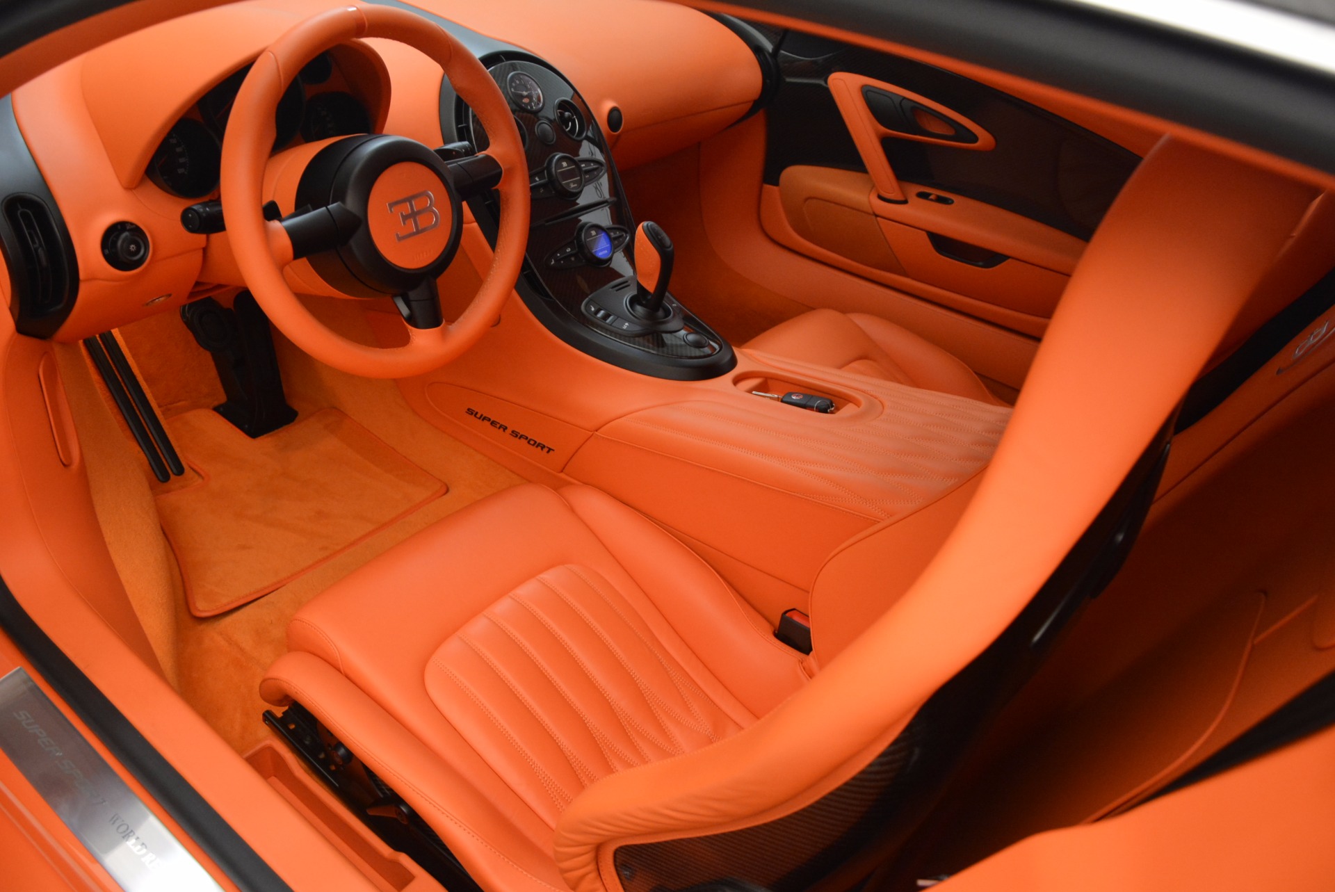 Bugatti Veyron салон