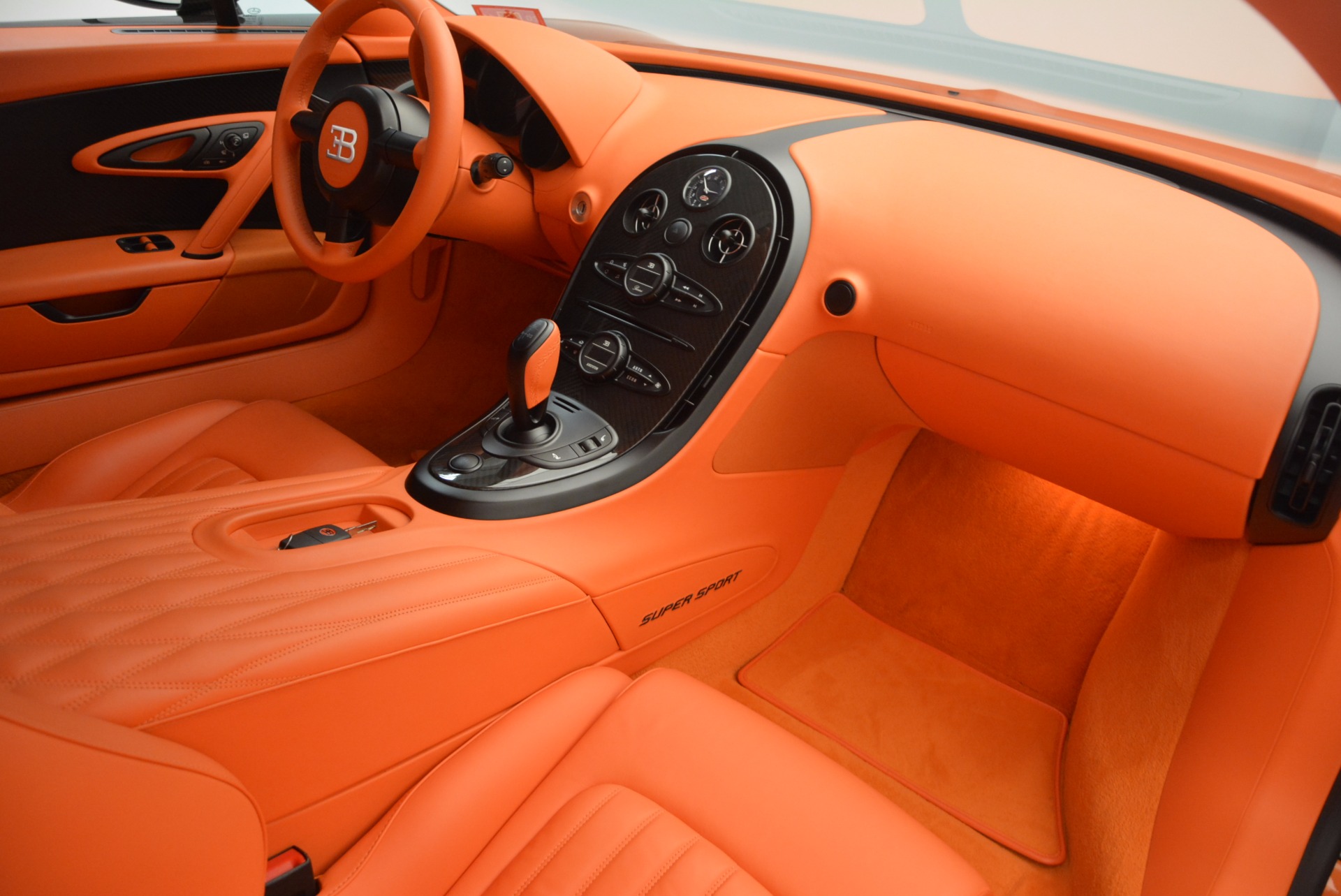 Bugatti Veyron 16 4 super Sport салон