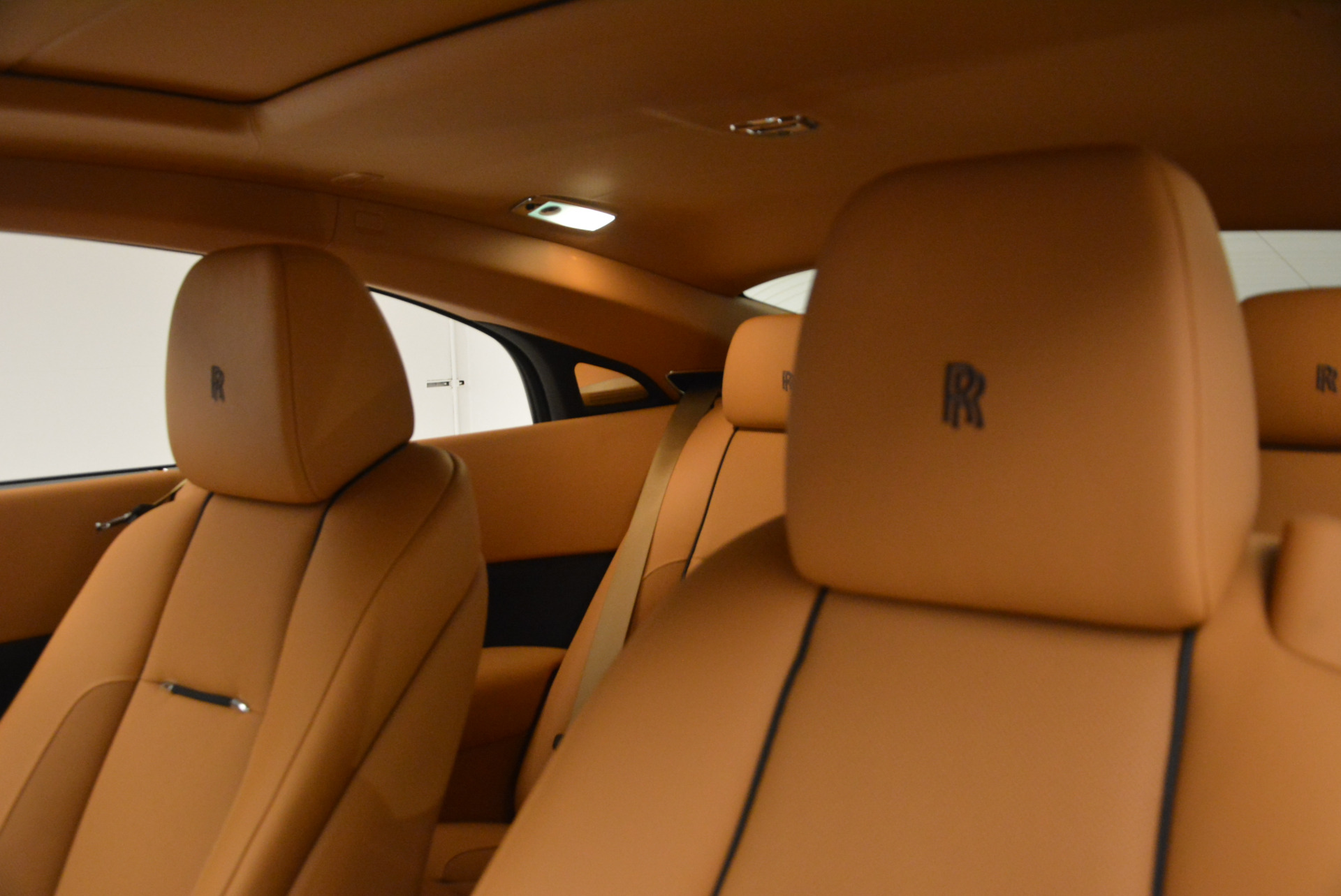RollsRoyce Spectre siêu sang chạy bằng điện có đủ hấp dẫn giới thượng lưu