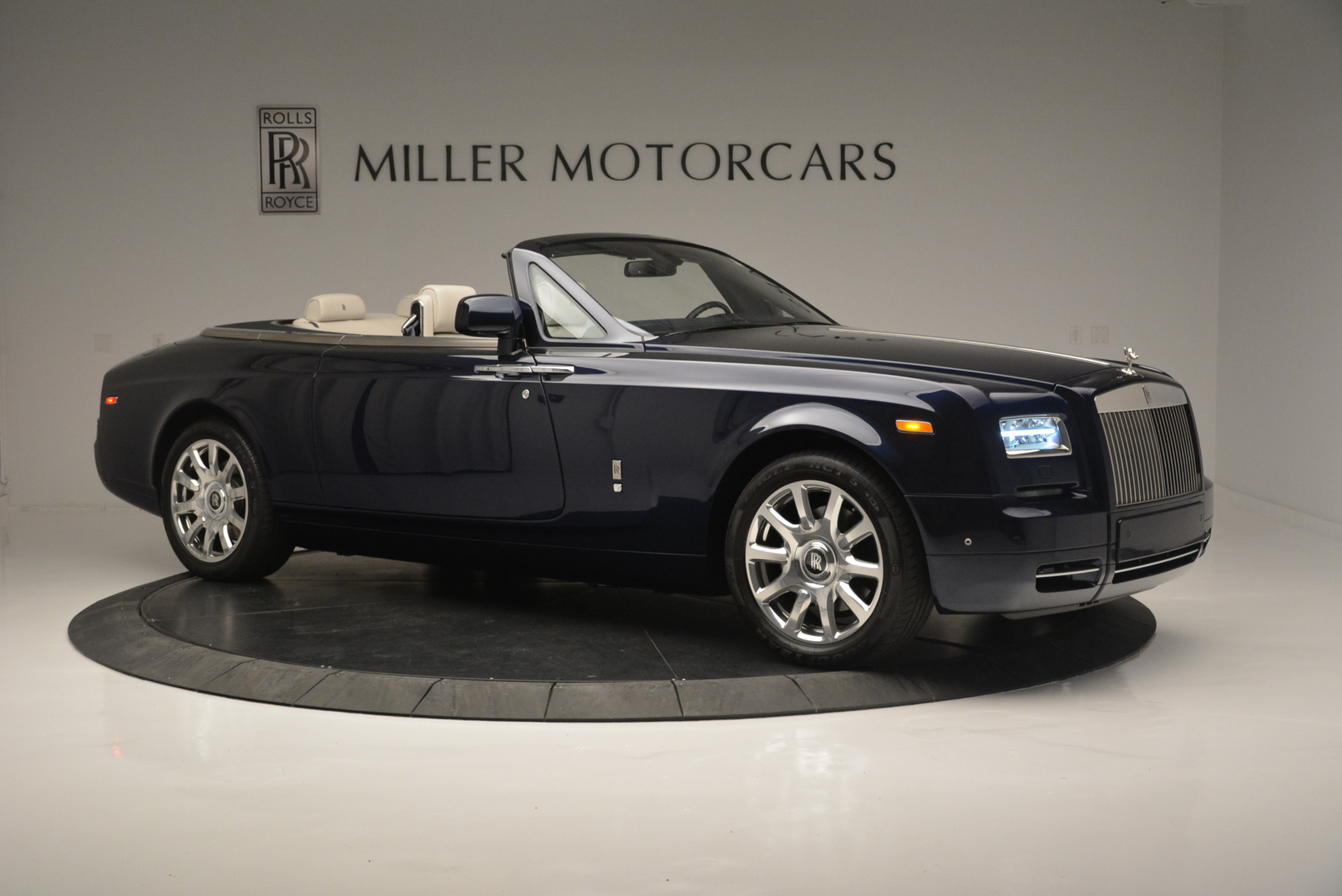 RollsRoyce Phantom Drophead Coupe Waterspeed Collection chính thức trình  làng