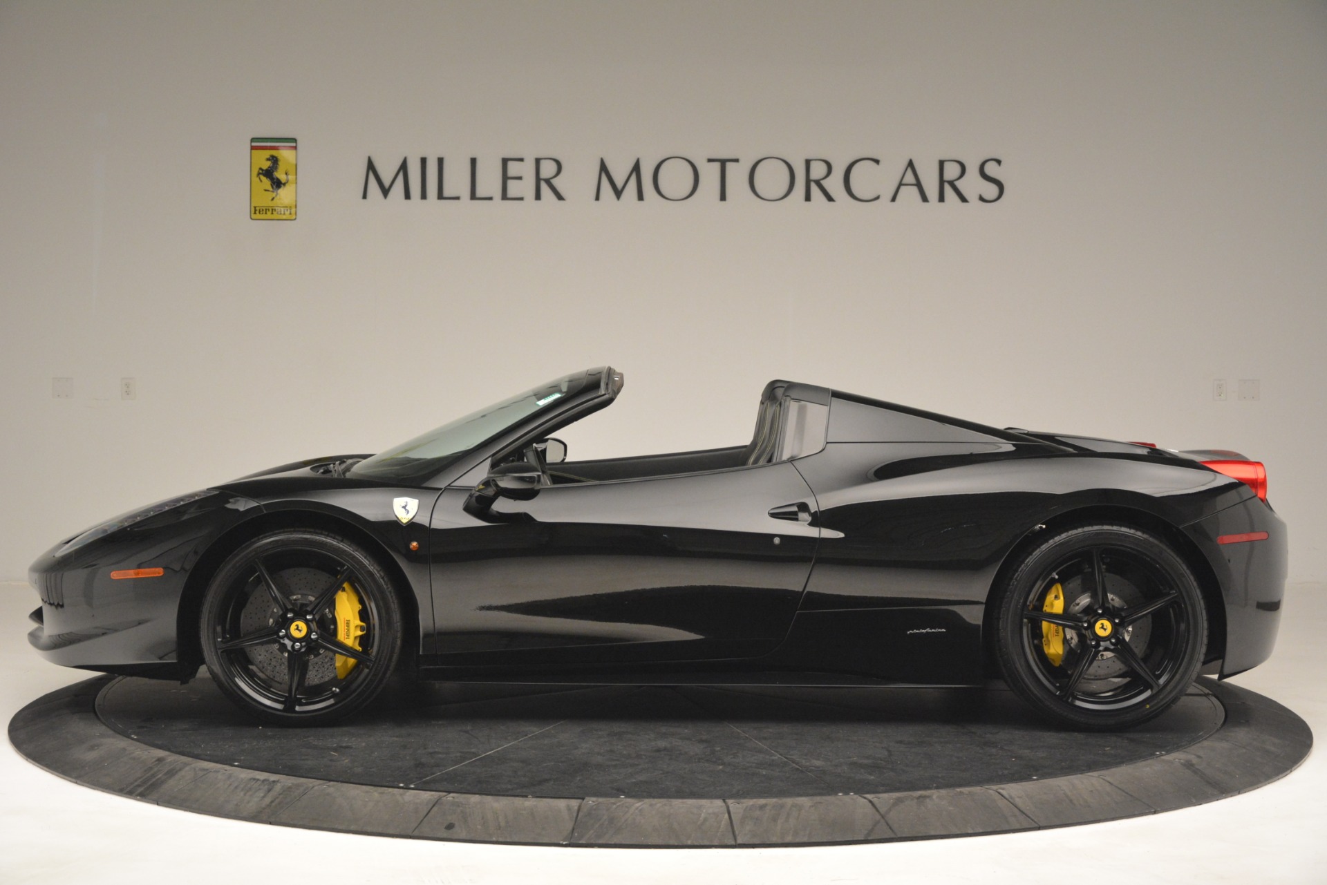 used ferrari 458 spider