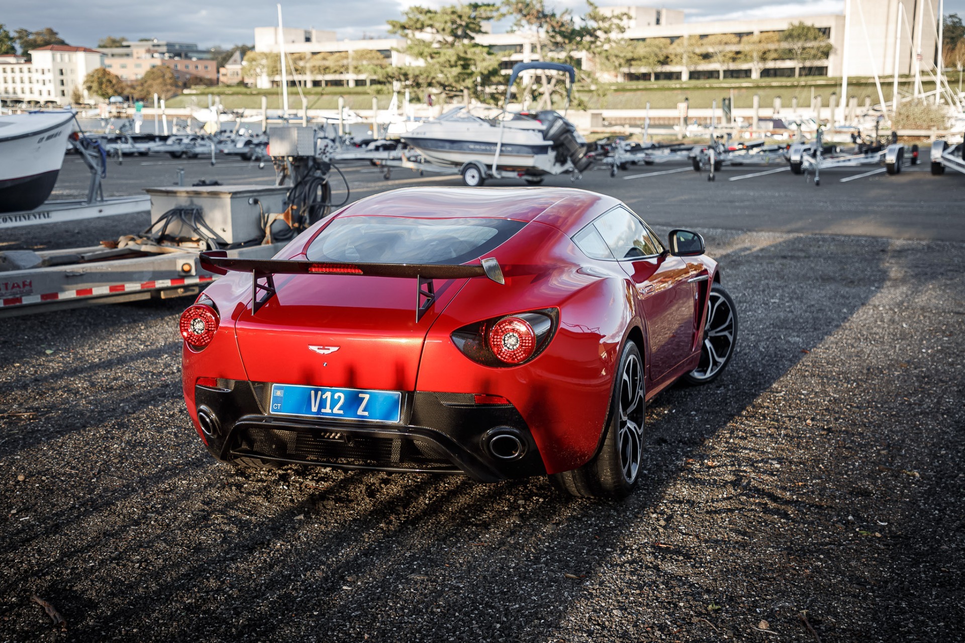Aston Martin v12 Zagato
