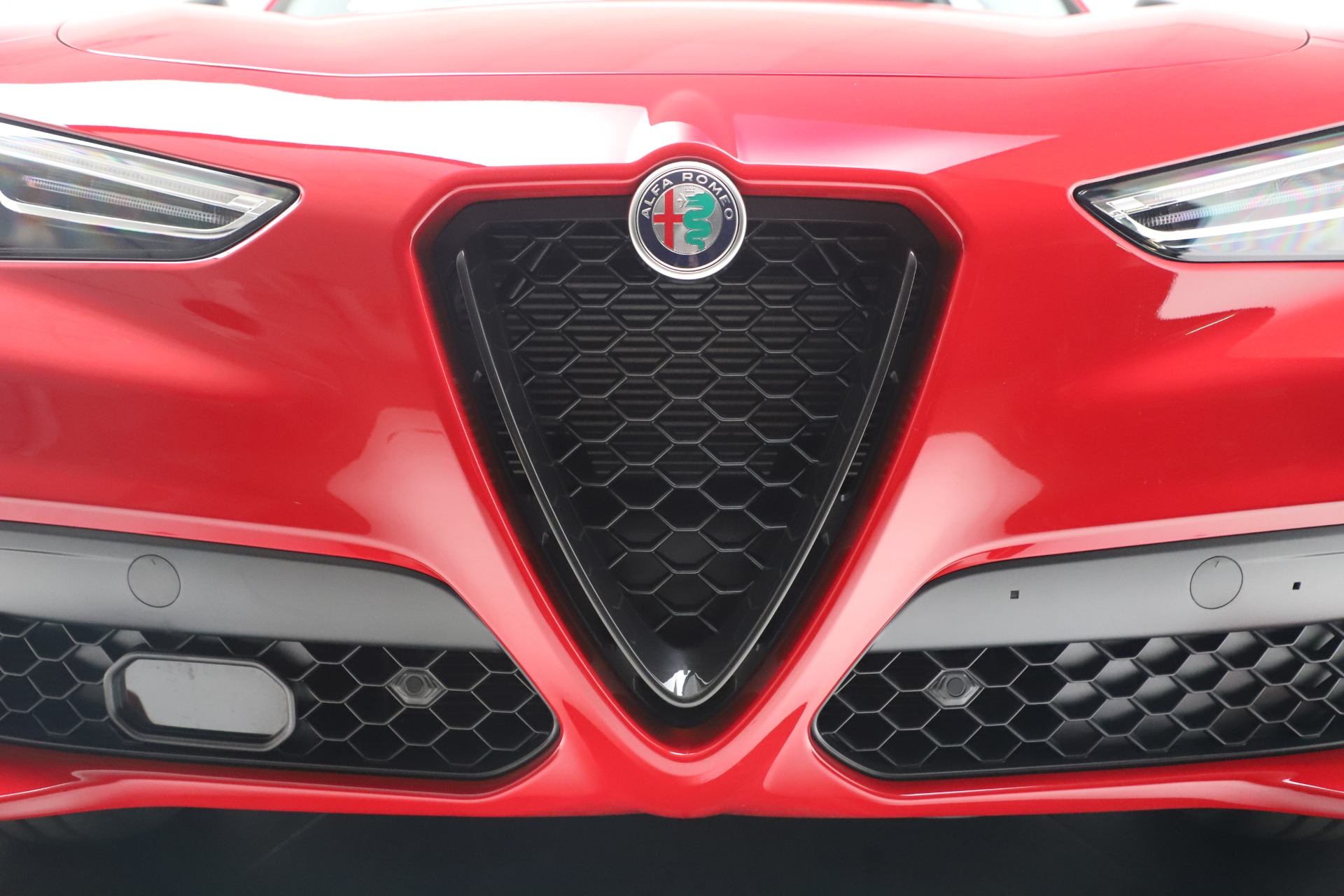 New 2020 Alfa Romeo Stelvio Q4