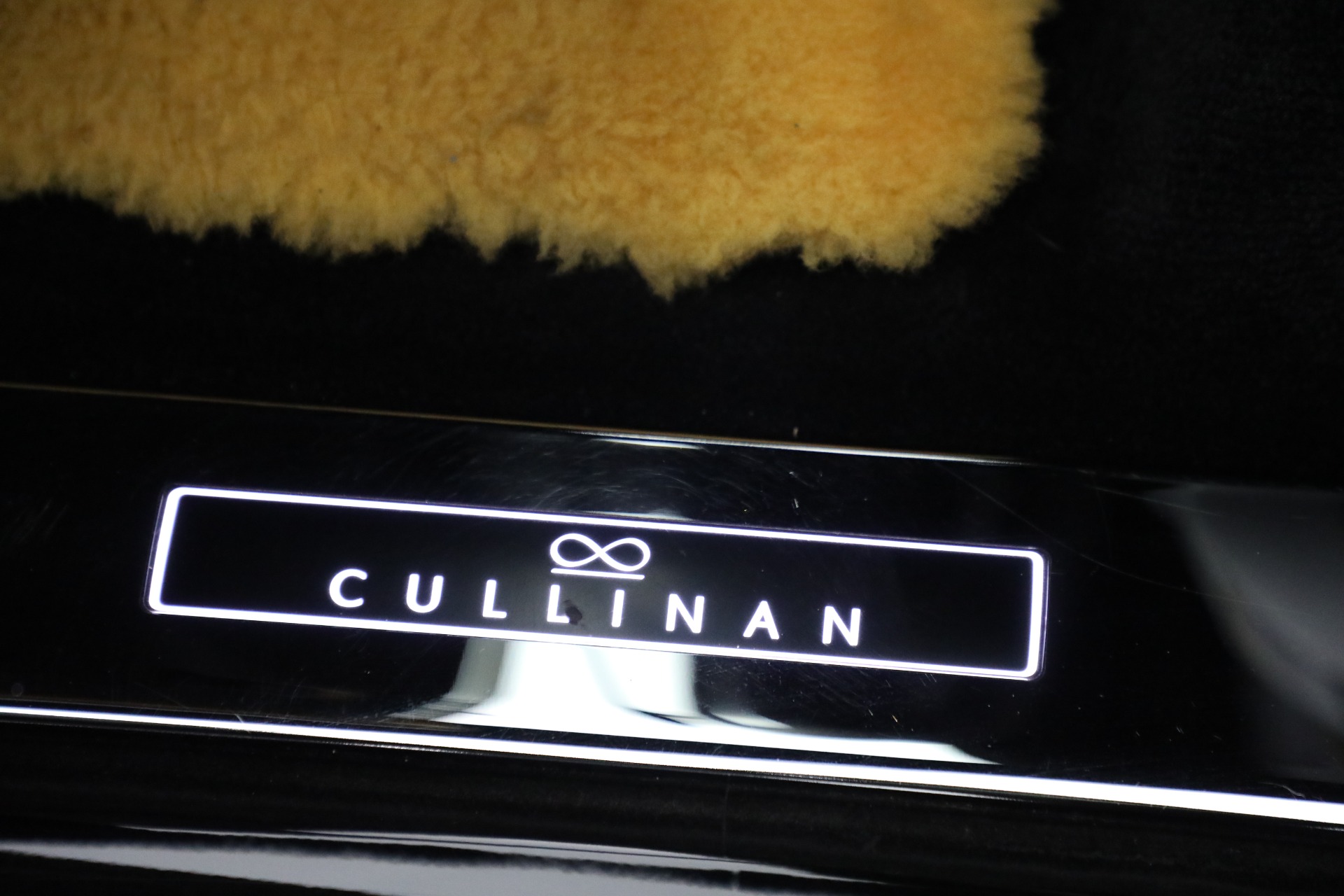 Used 2020 Rolls Royce Cullinan Black Badge