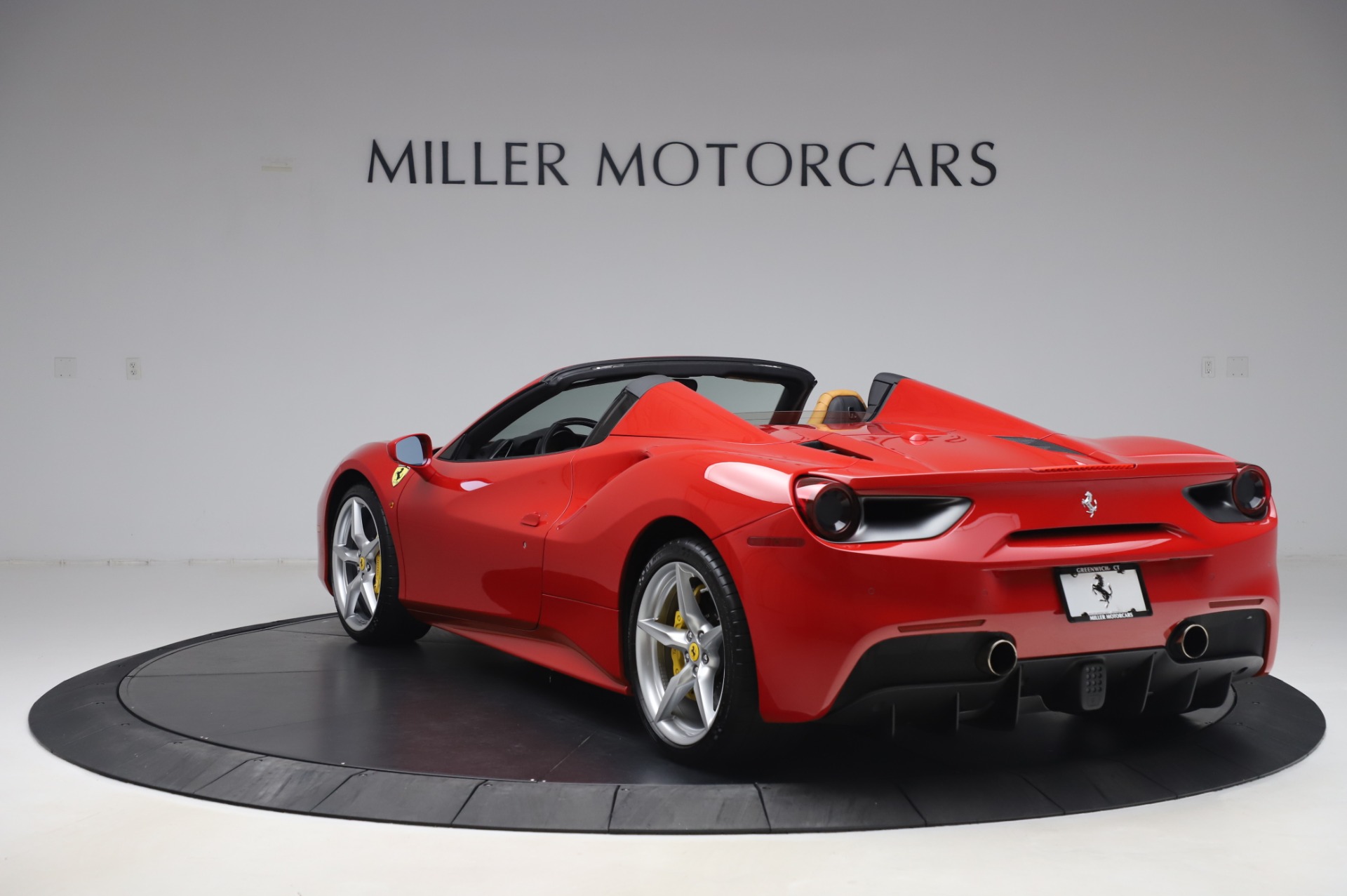 scuderia ferrari base