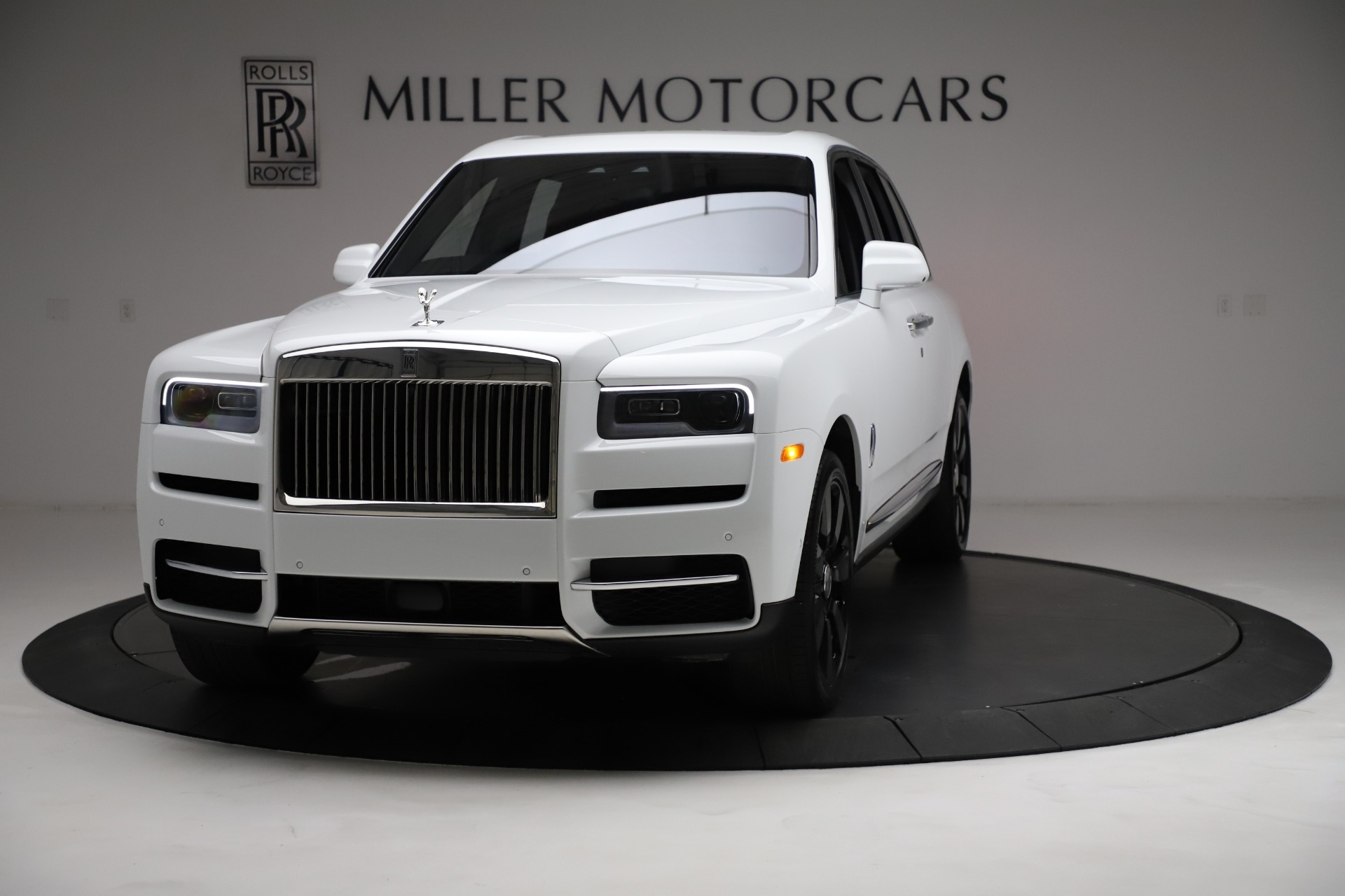 Rolls-Royce Cullinan Price, Images, Reviews and Specs