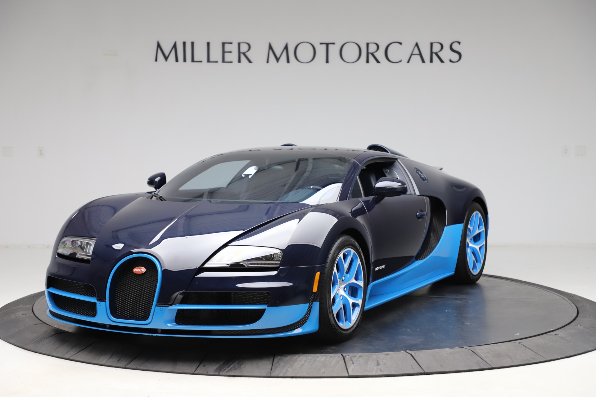 An Unparalleled Automotive Masterpiece: The 2014 Bugatti Veyron Grand Sport Vitesse 1 Of 1