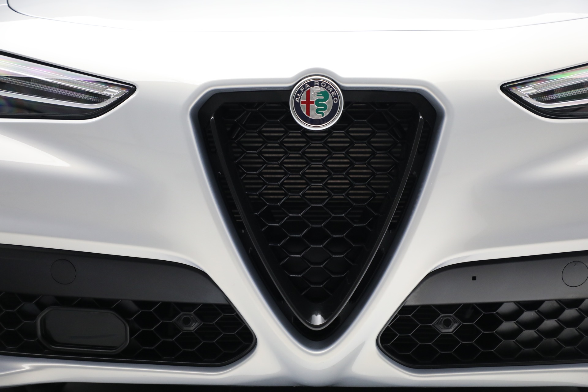 New 2022 Alfa Romeo Stelvio Sprint