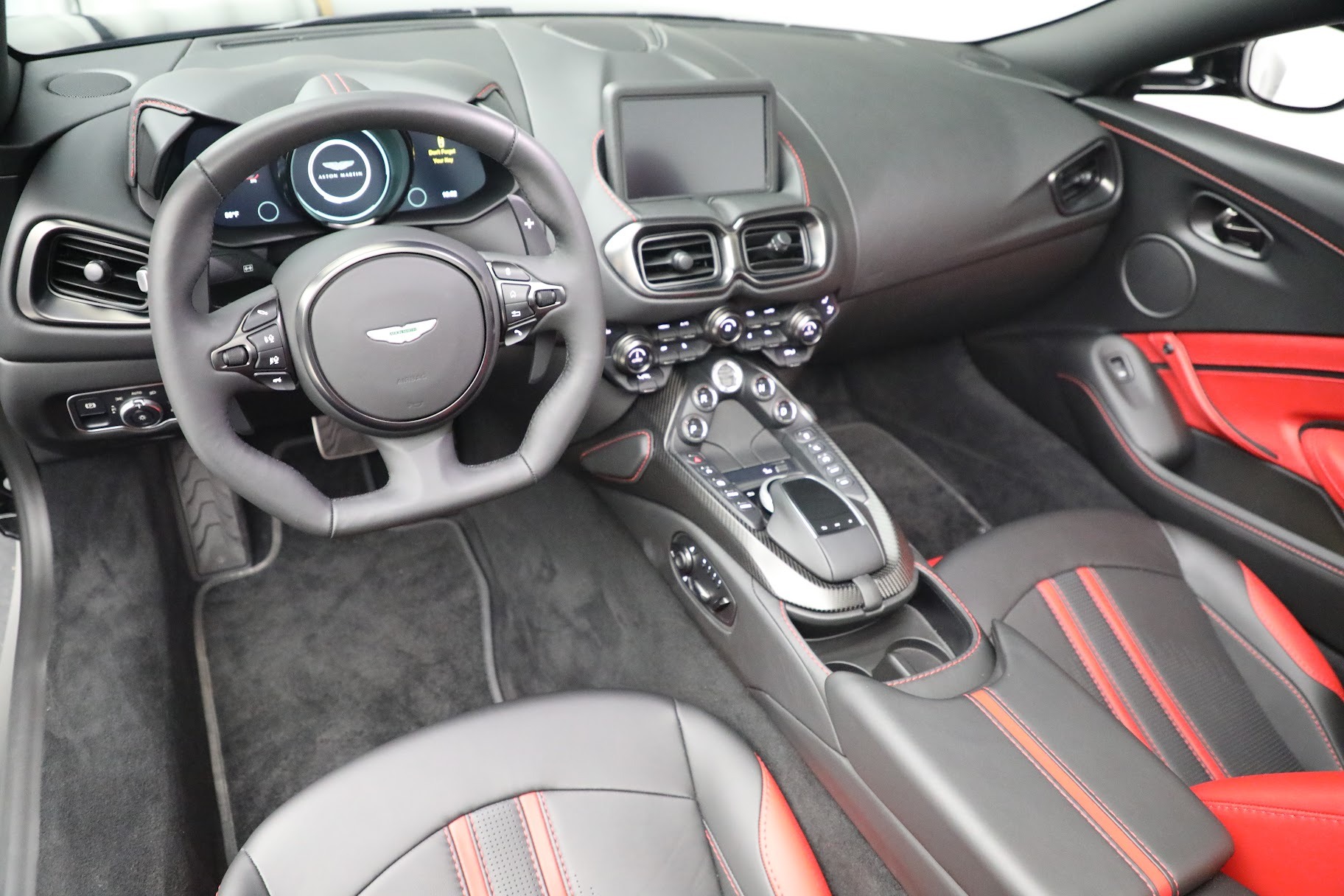 New 2021 Aston Martin Vantage Roadster