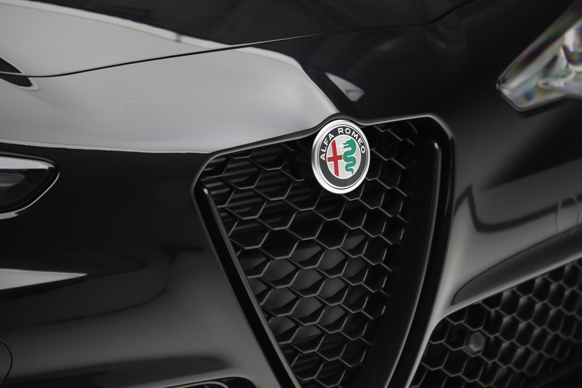 New 2022 Alfa Romeo Giulia Veloce