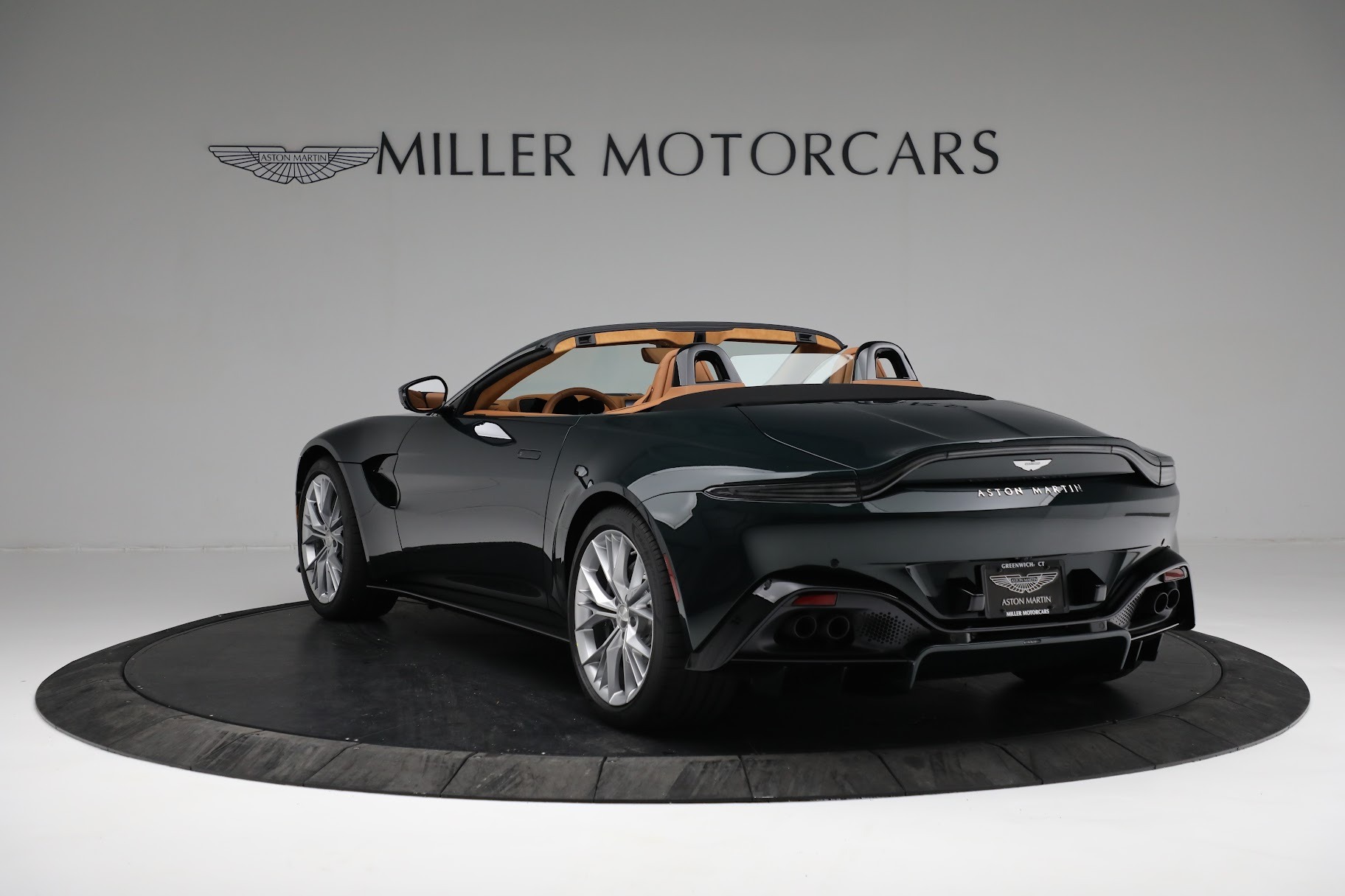 New 2022 Aston Martin Vantage Roadster