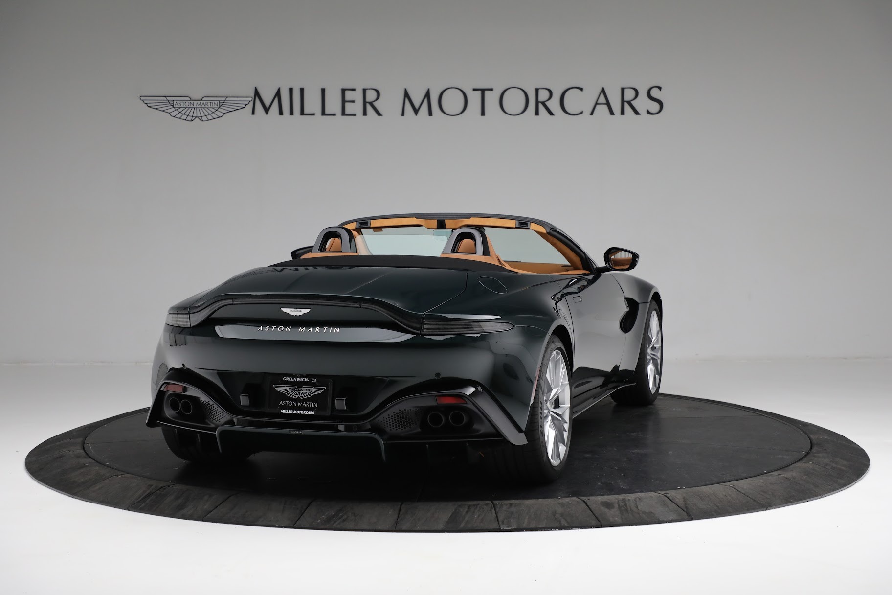 New 2022 Aston Martin Vantage Roadster