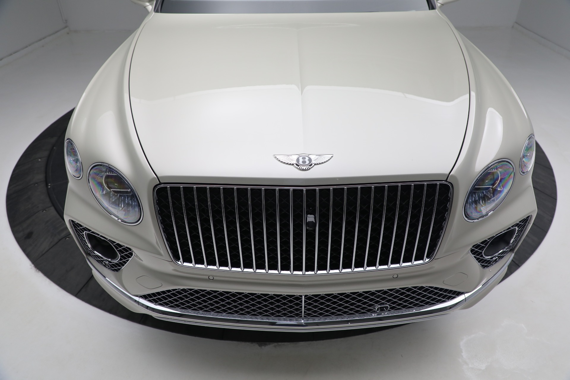 New 2023 Bentley Bentayga EWB Azure