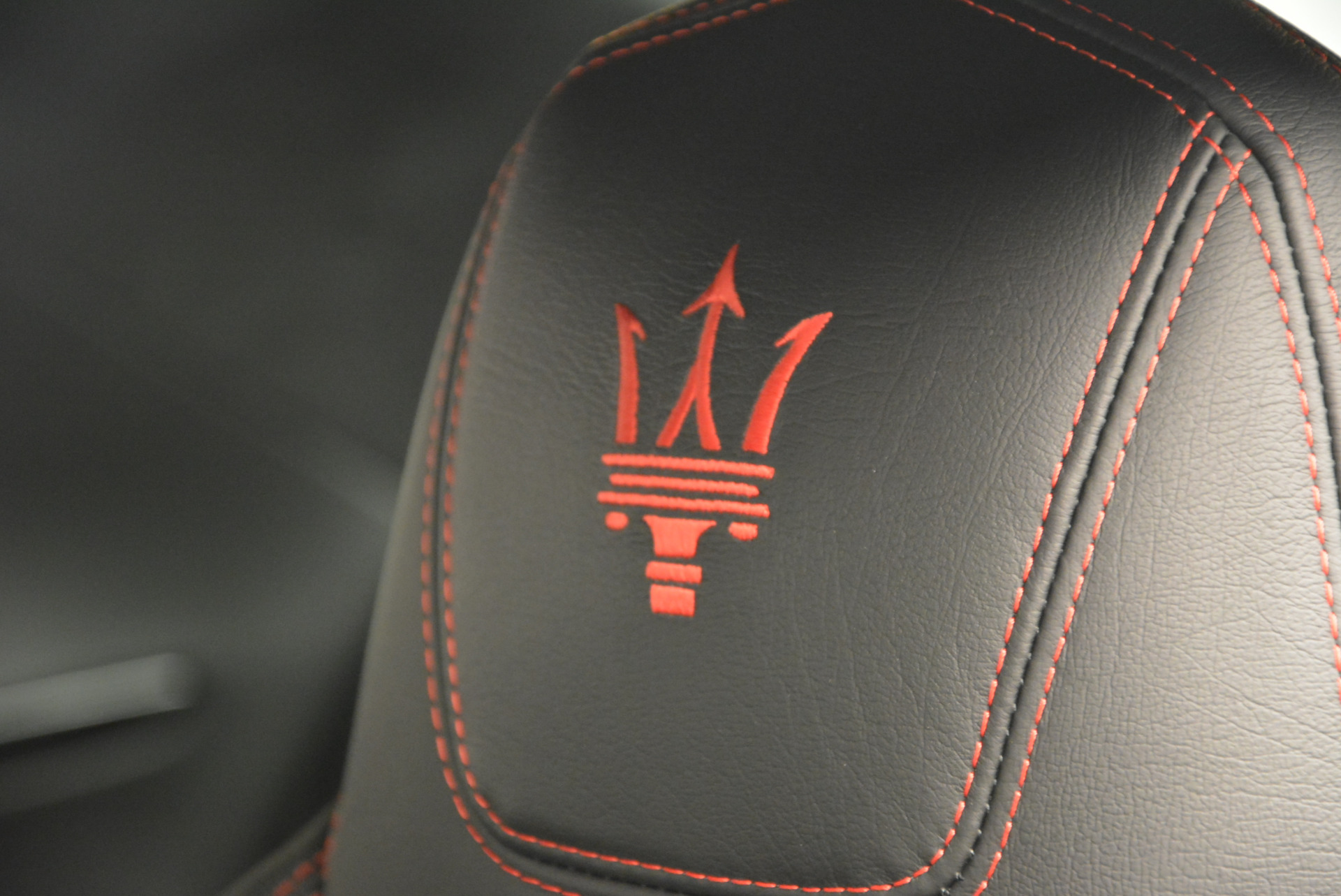 New 2016 Maserati GranTurismo Sport
