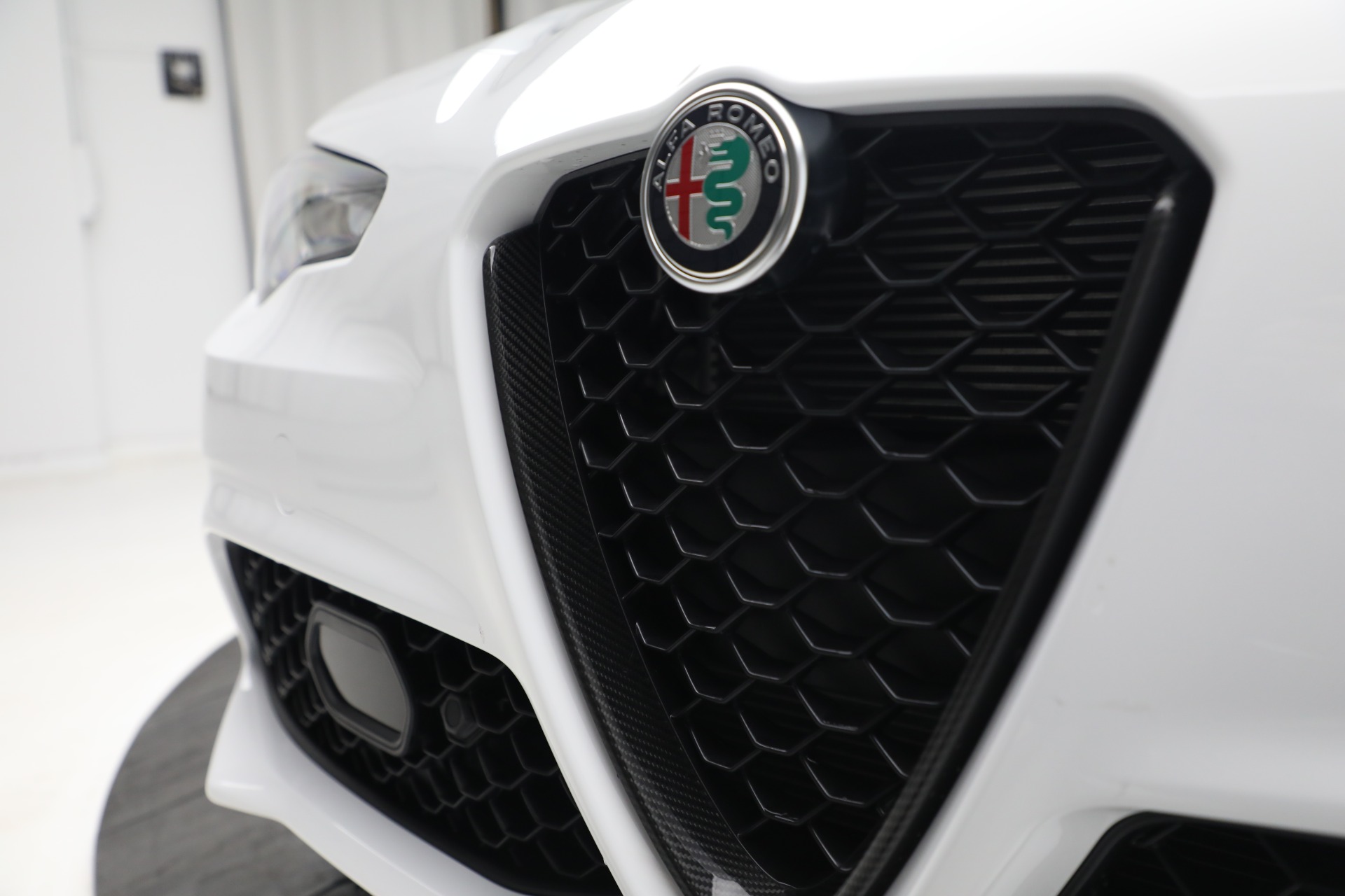 New 2023 Alfa Romeo Giulia Estrema