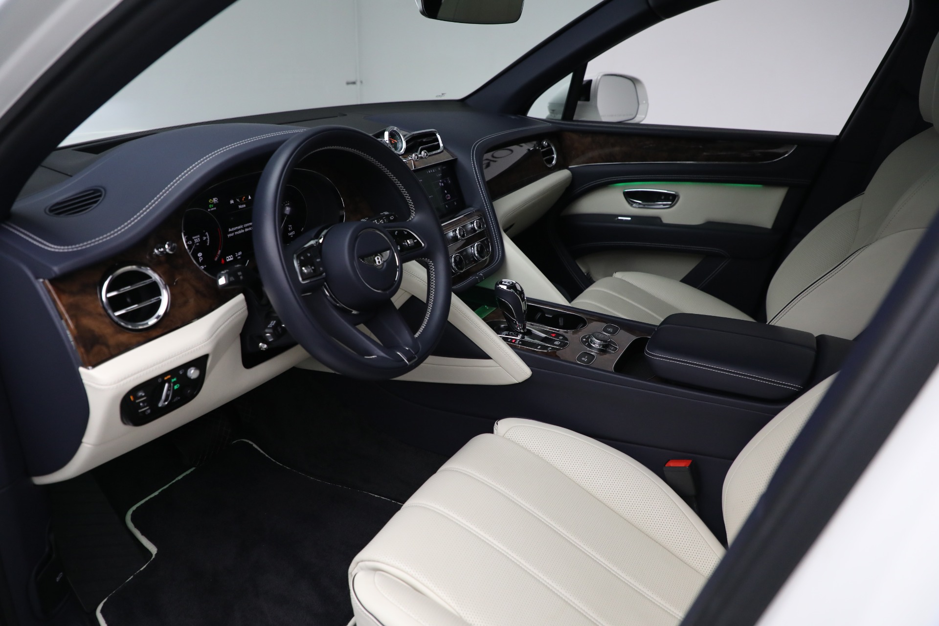 Used 2021 Bentley Bentayga Hybrid Hybrid