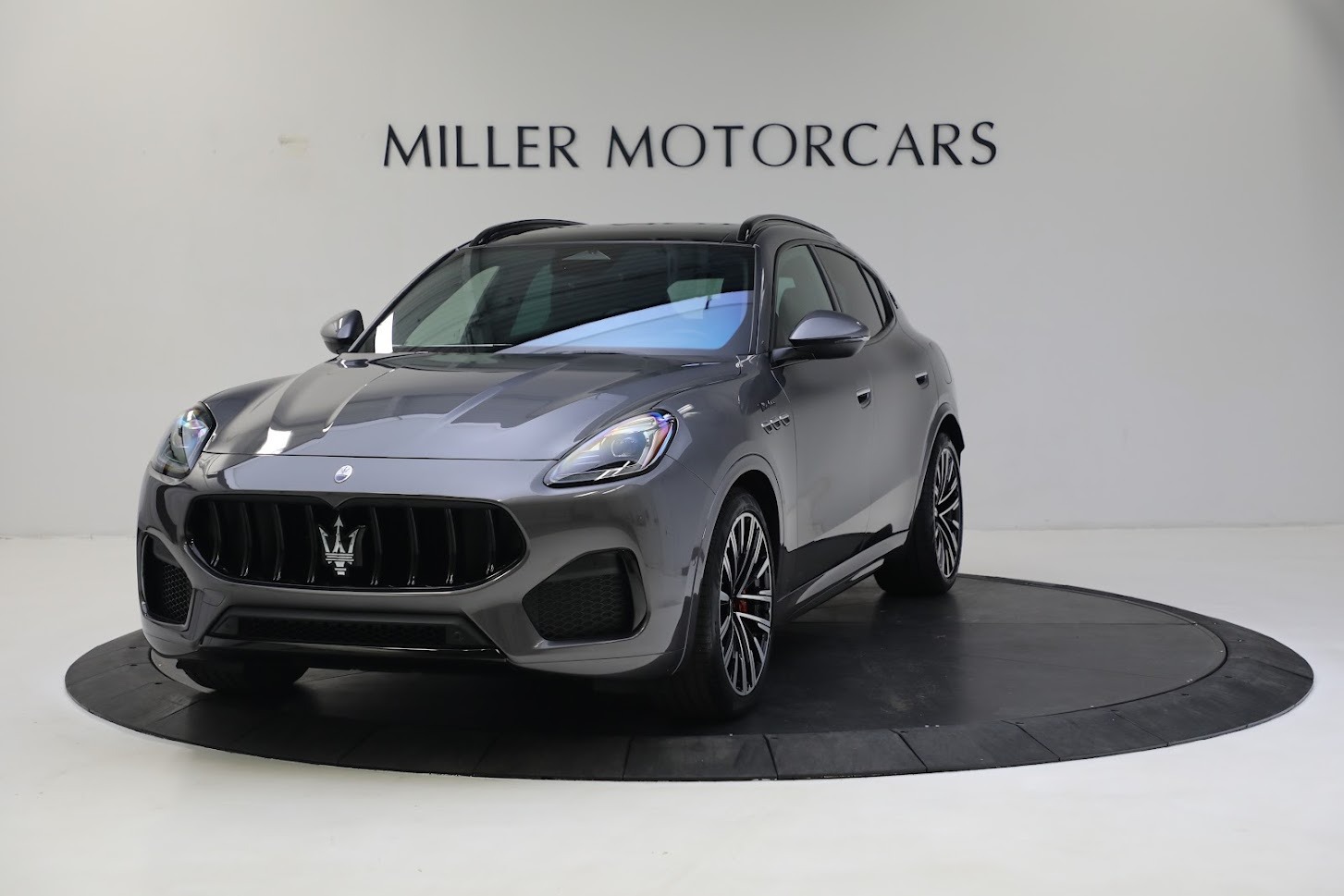 New 2023 Maserati Grecale Modena | Greenwich, CT