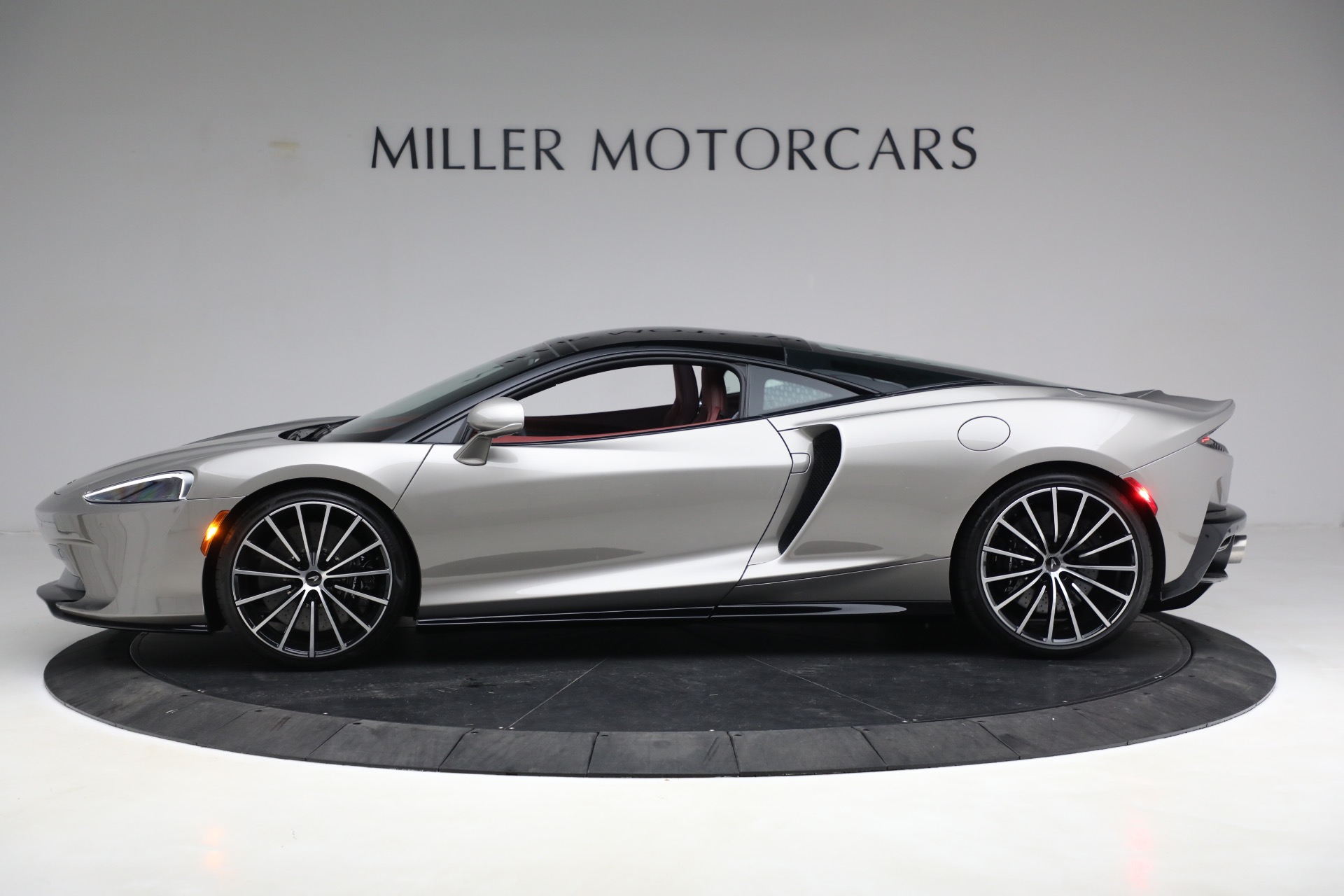 New 2023 McLaren GT Pioneer