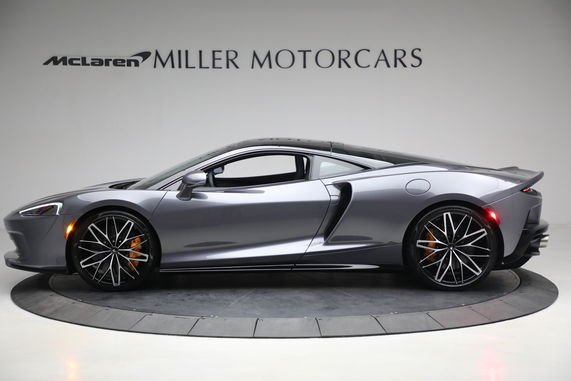 New 2023 McLaren GT