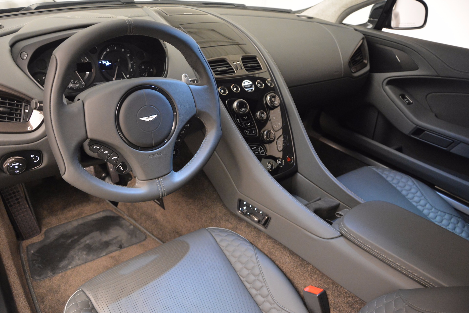 Used 2017 Aston Martin Vanquish Coupe