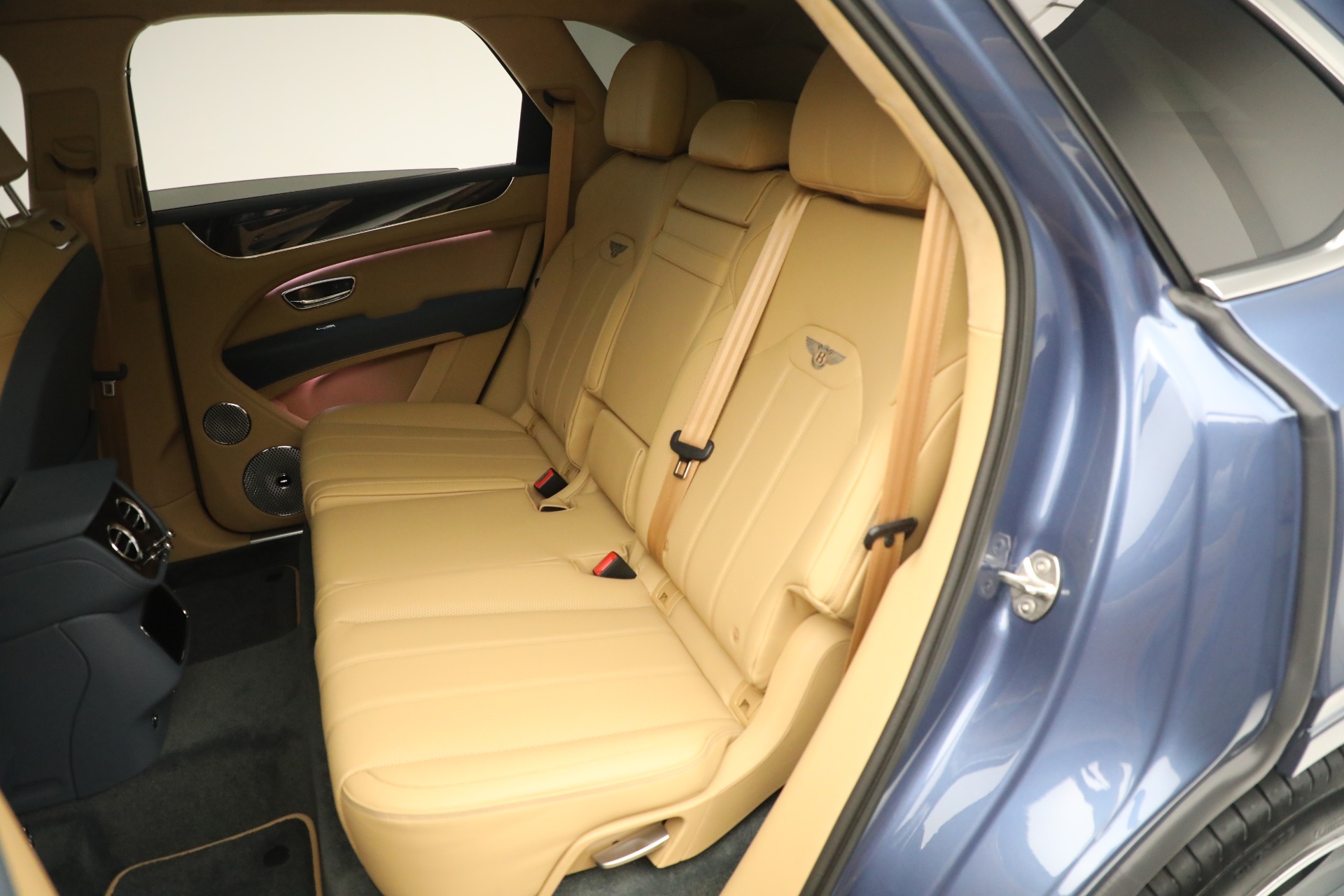 New 2023 Bentley Bentayga Hybrid