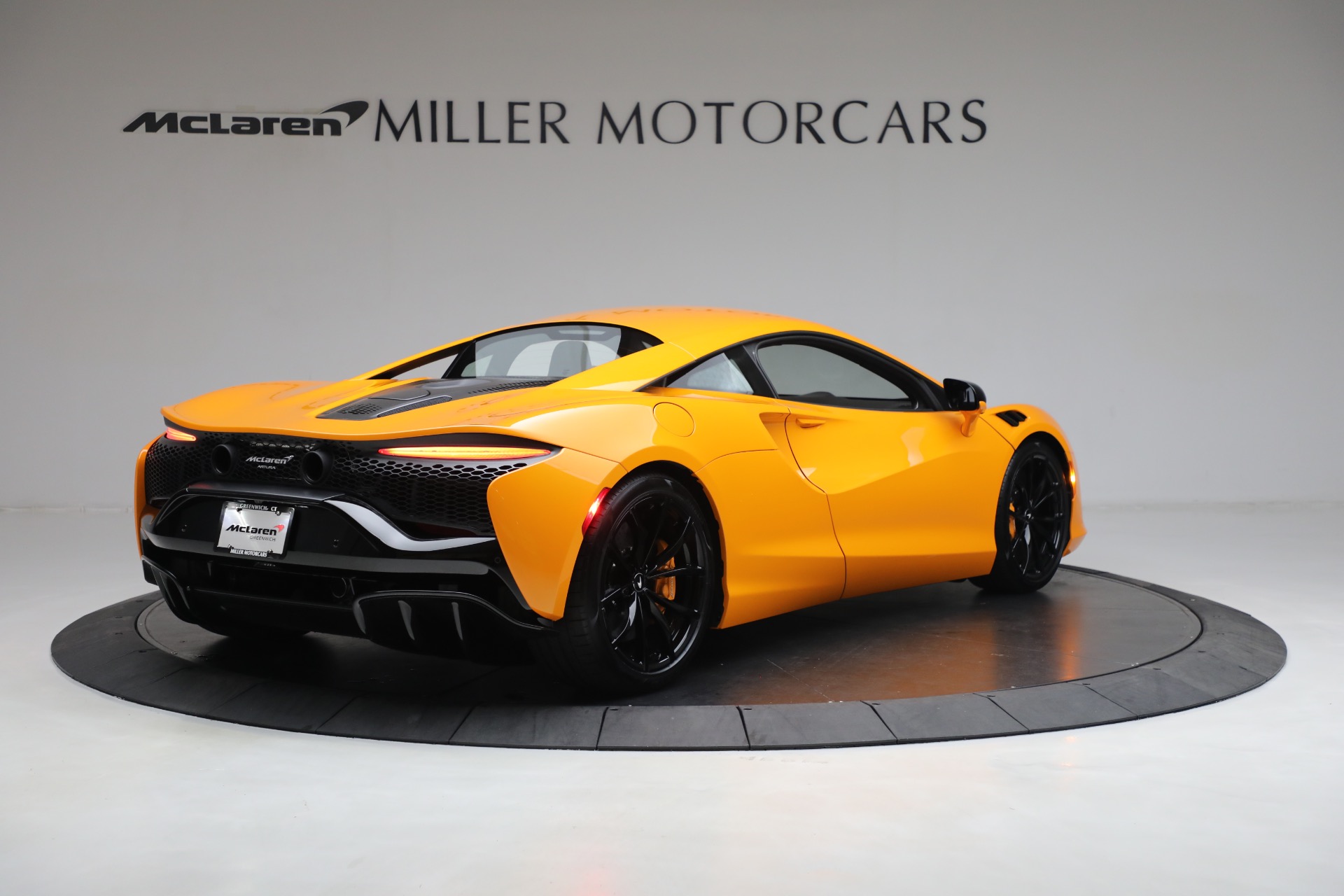 New 2023 McLaren Artura Vision