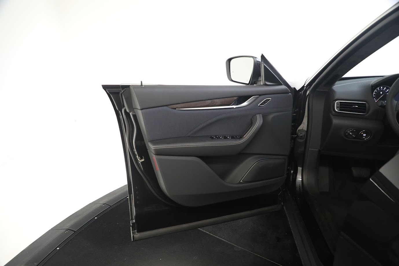 New 2023 Maserati Levante GT