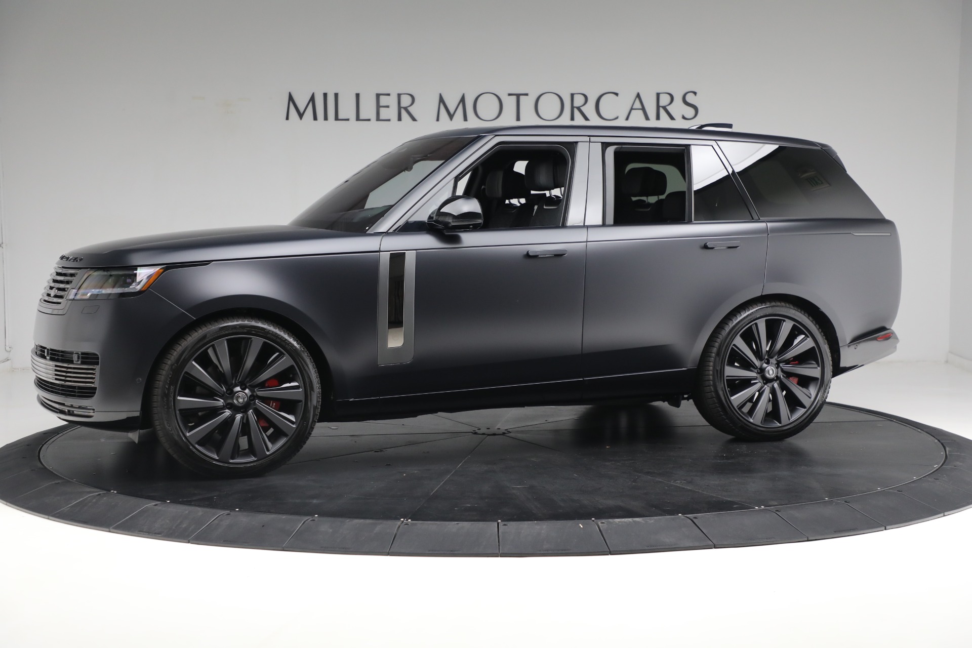 Used 2023 Land Rover Range Rover P530 SV