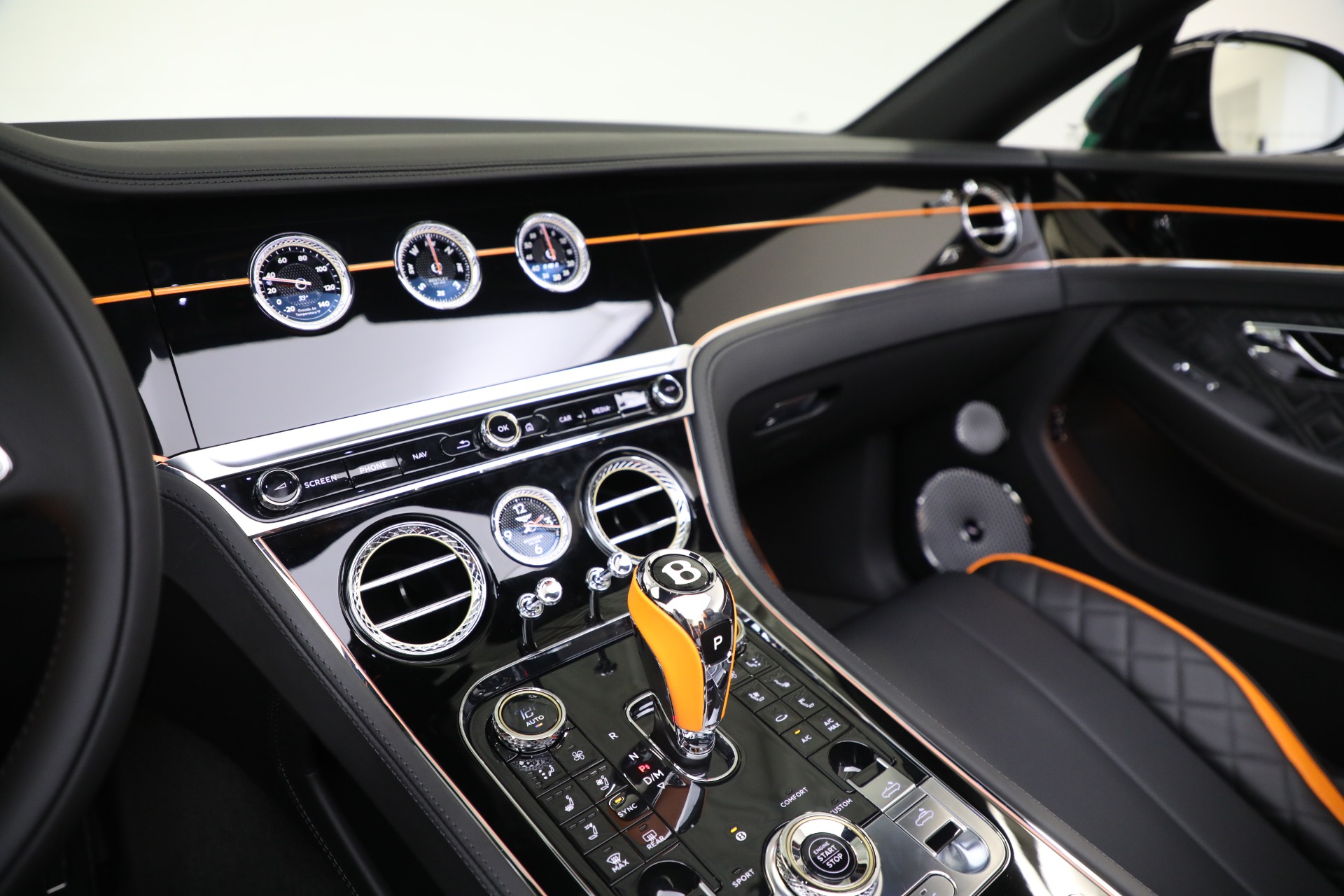 New 2024 Bentley Continental GTC S V8