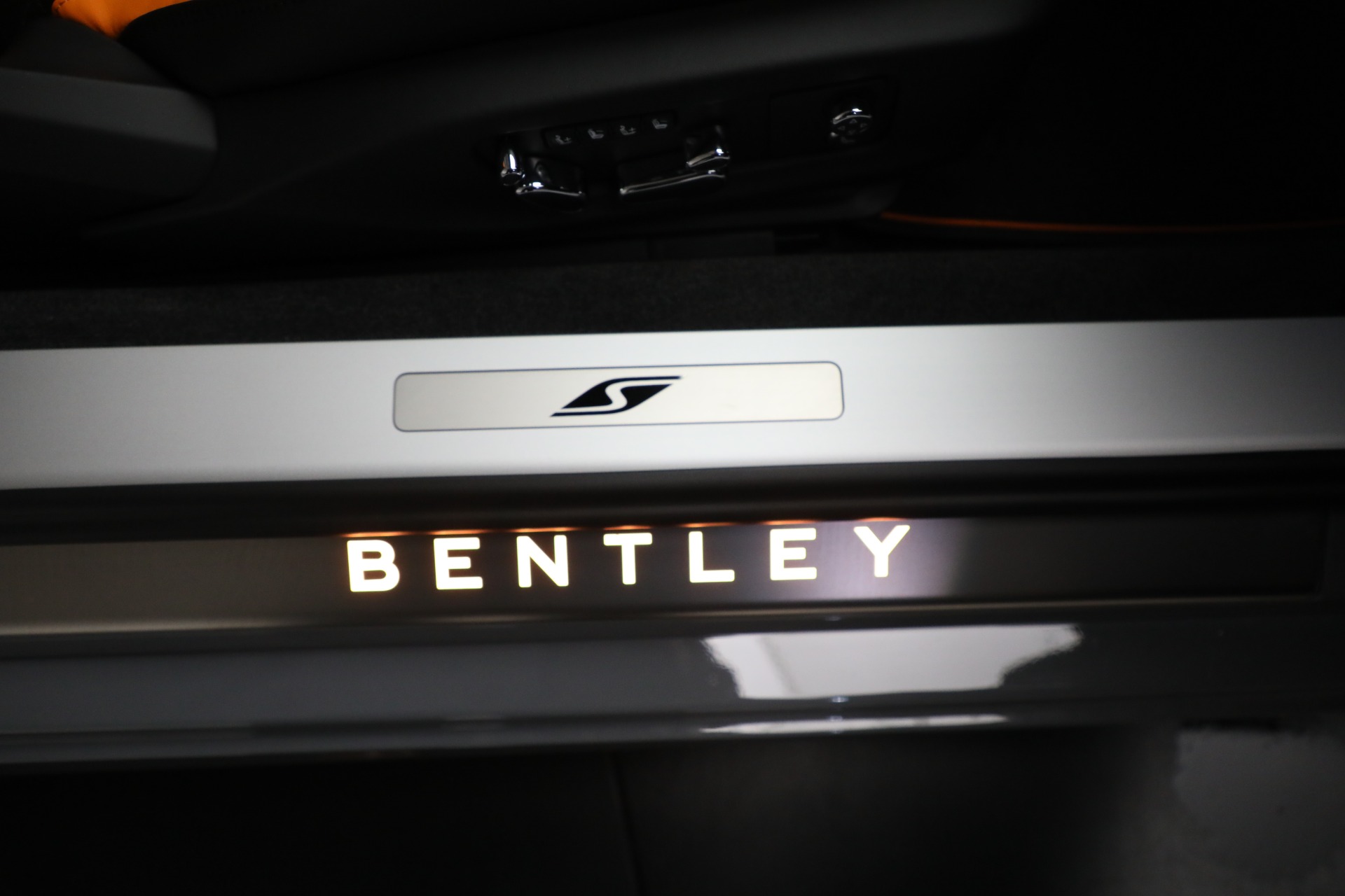 New 2024 Bentley Continental GTC S V8