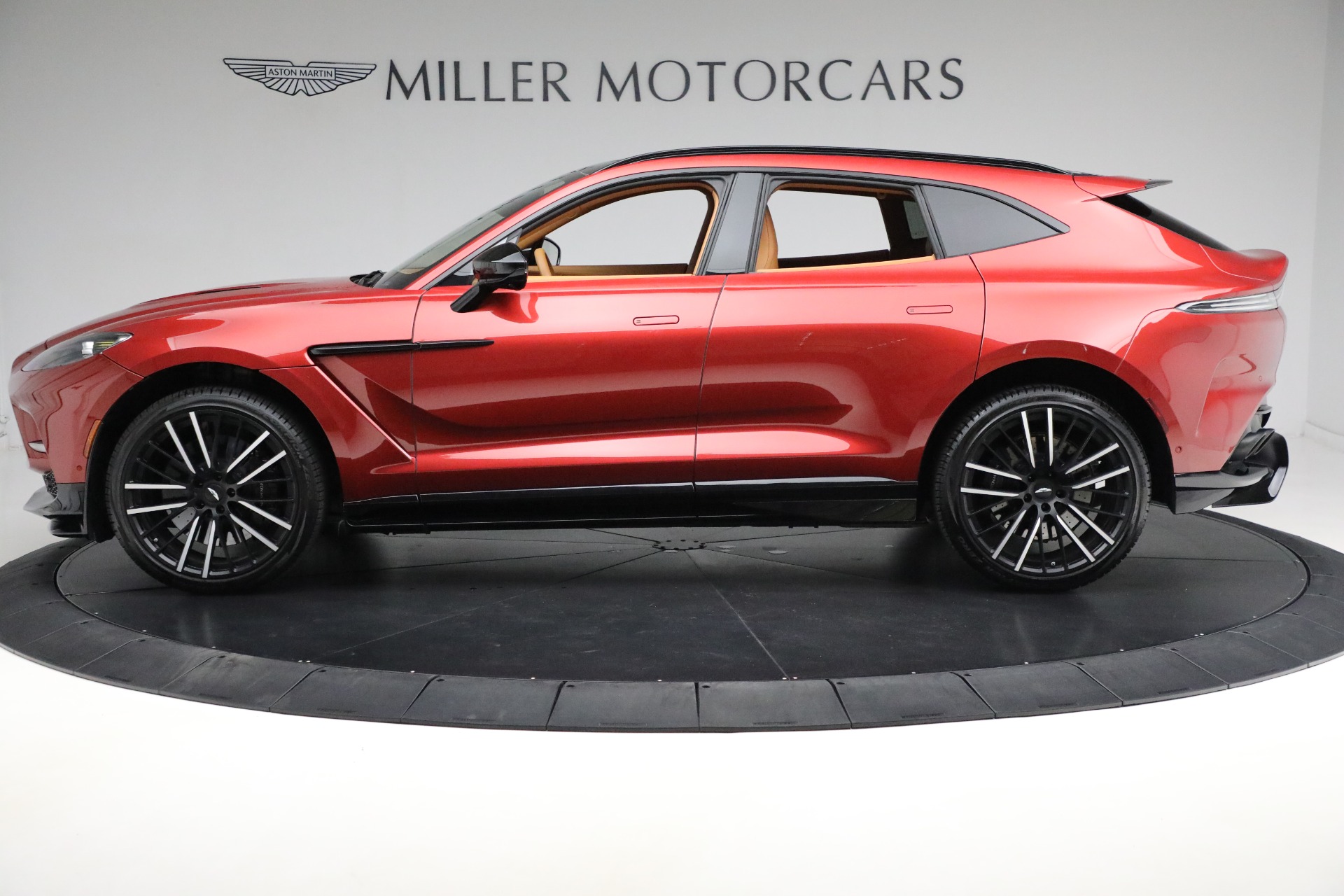 Used 2024 Aston Martin DBX 707 with VIN SD7VUJBW8RTV09928 for sale in Greenwich, CT