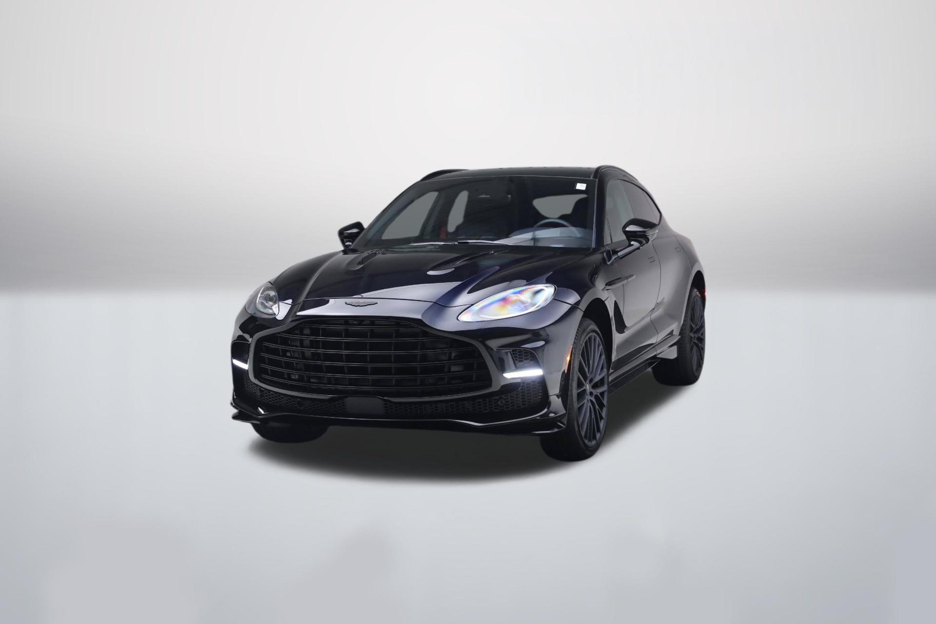 2025 Aston Martin DBX