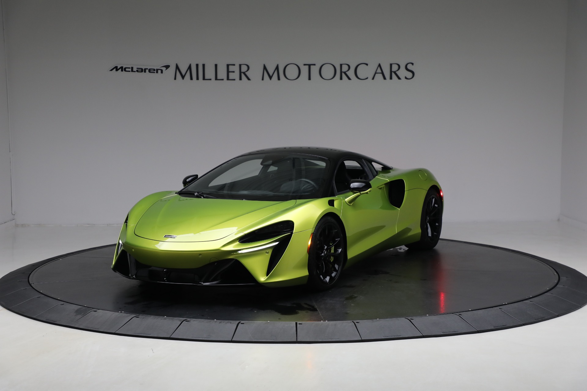 2024 McLaren Artura Performance's photo