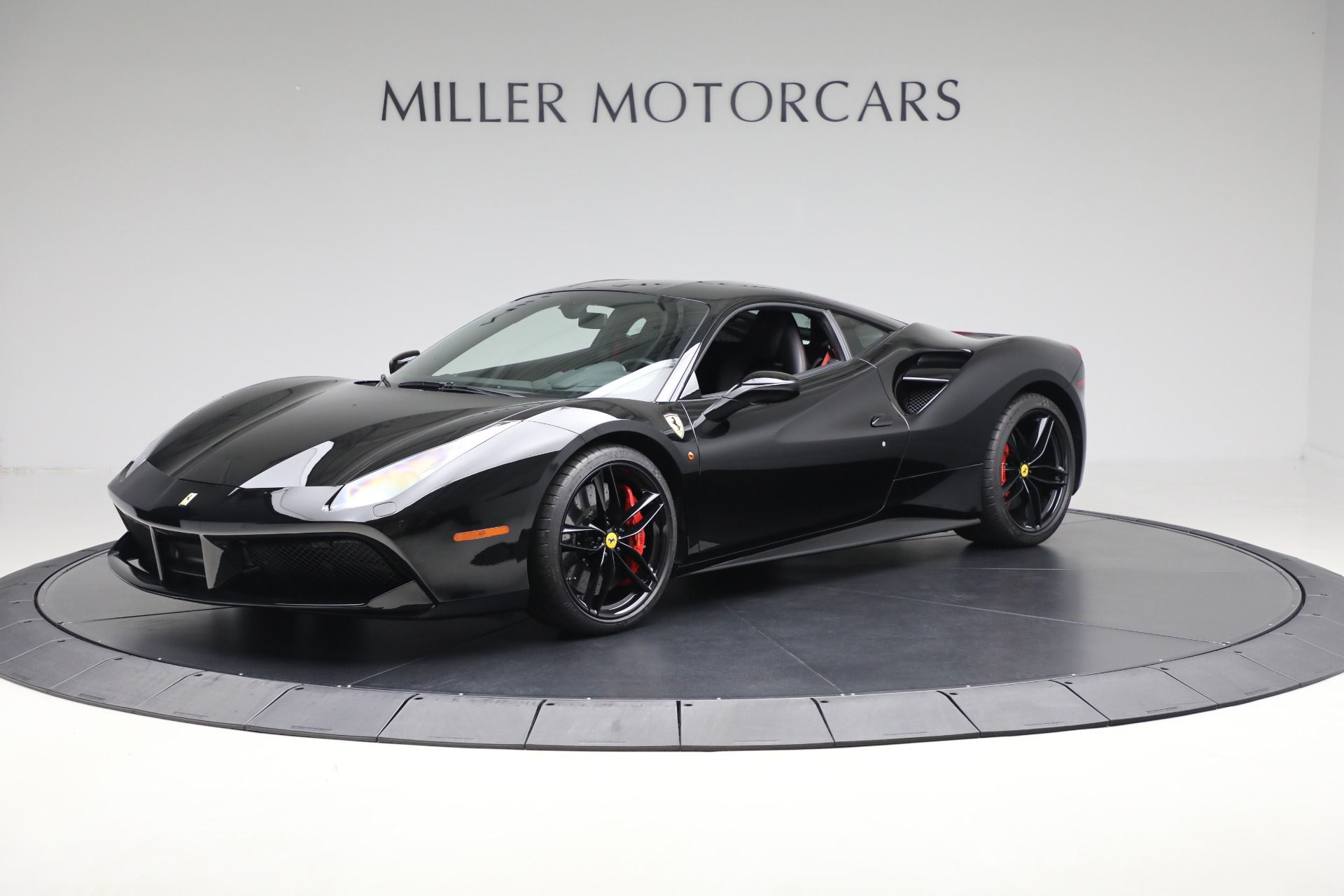 2018 Ferrari 488 GTB Base's photo