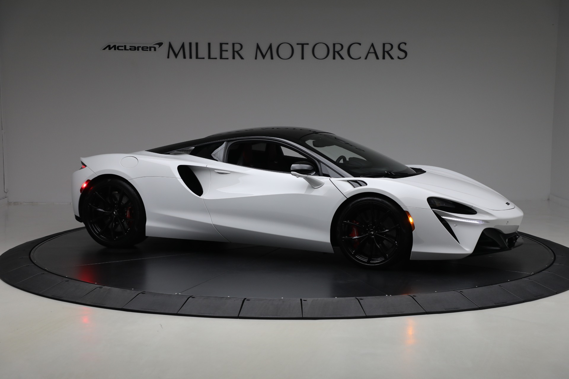 Used 2023 McLaren Artura TechLux