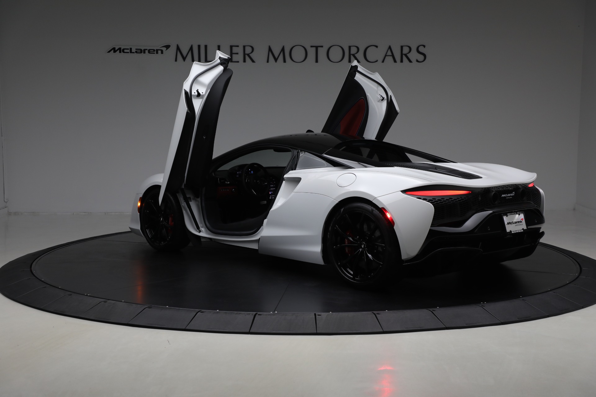 Used 2023 McLaren Artura TechLux