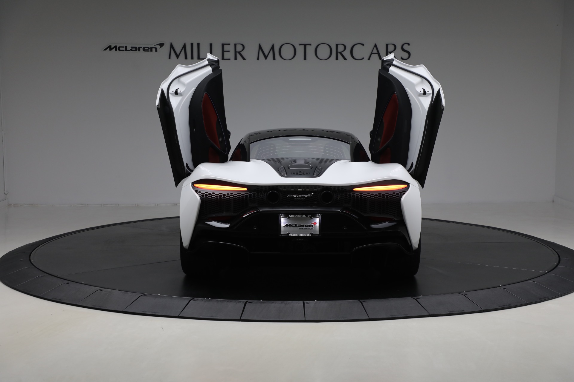 Used 2023 McLaren Artura TechLux