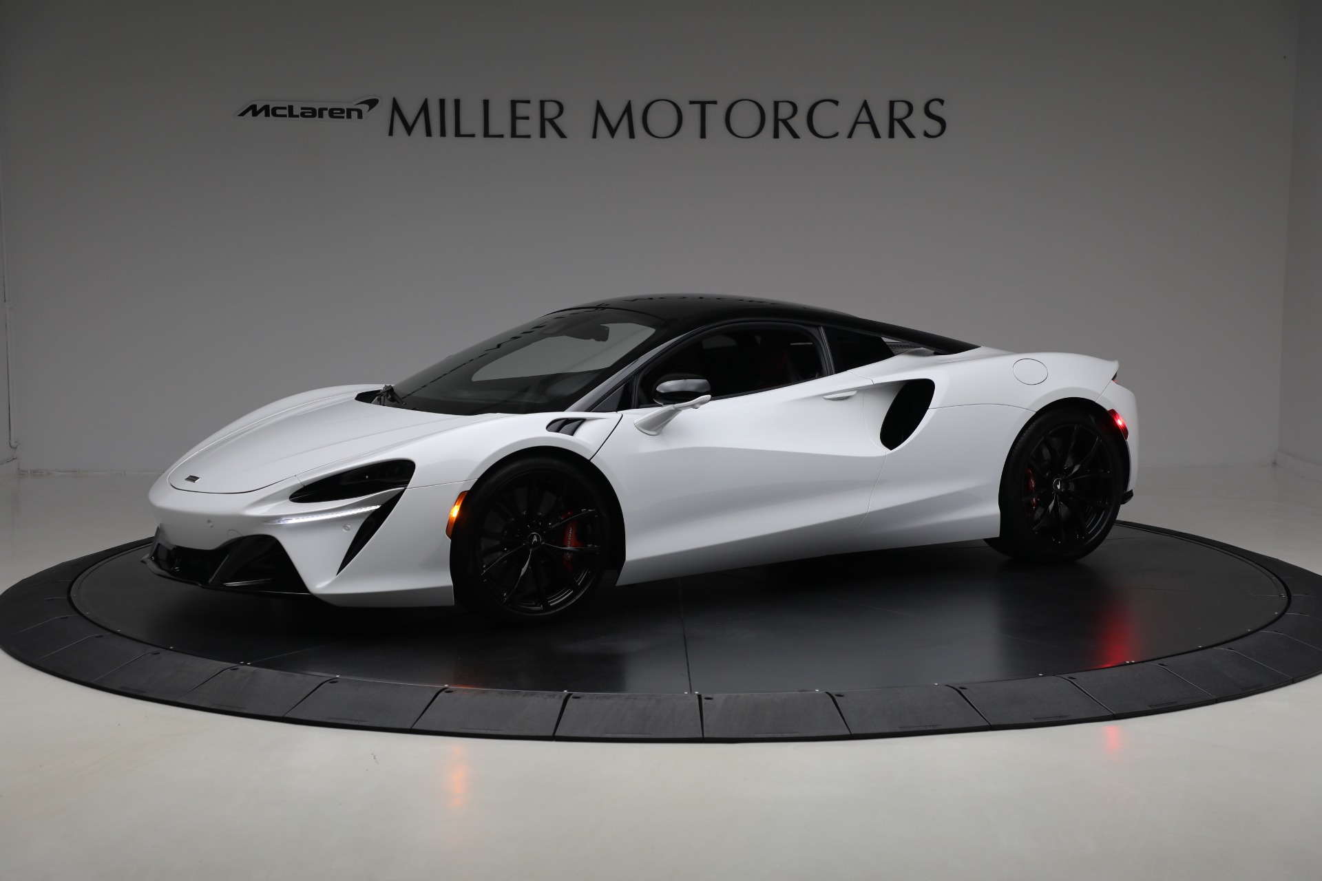 Used 2023 McLaren Artura TechLux