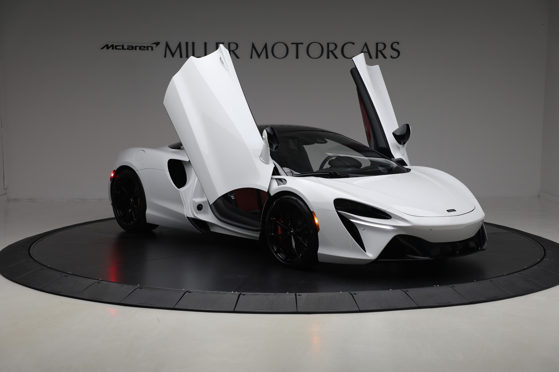 Used 2023 McLaren Artura TechLux