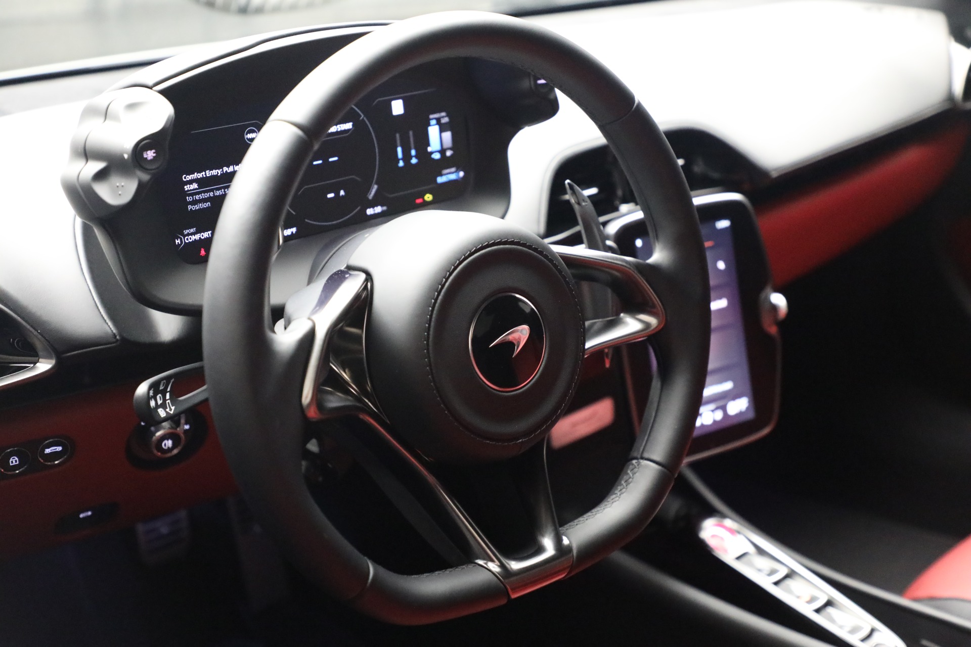 Used 2023 McLaren Artura TechLux