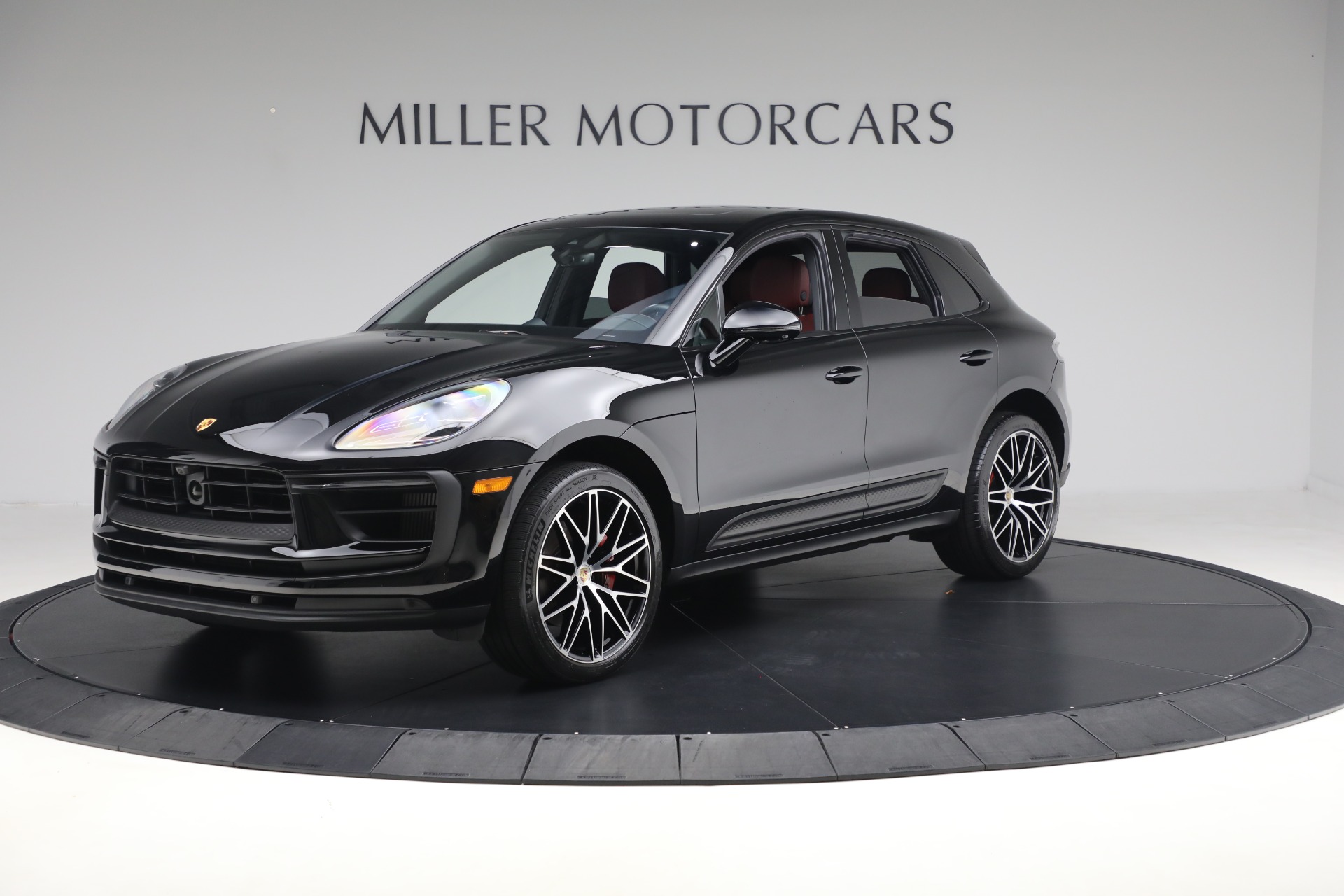 2024 Porsche Macan S's photo