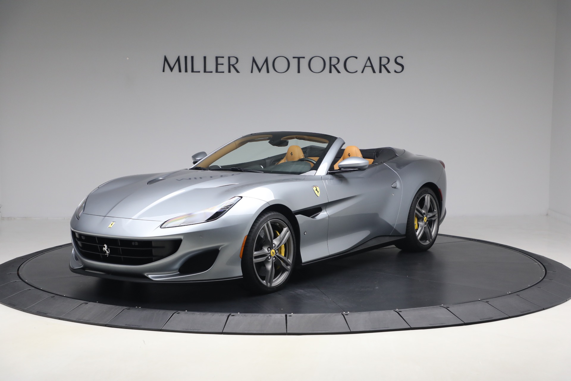 2019 Ferrari Portofino Base's photo