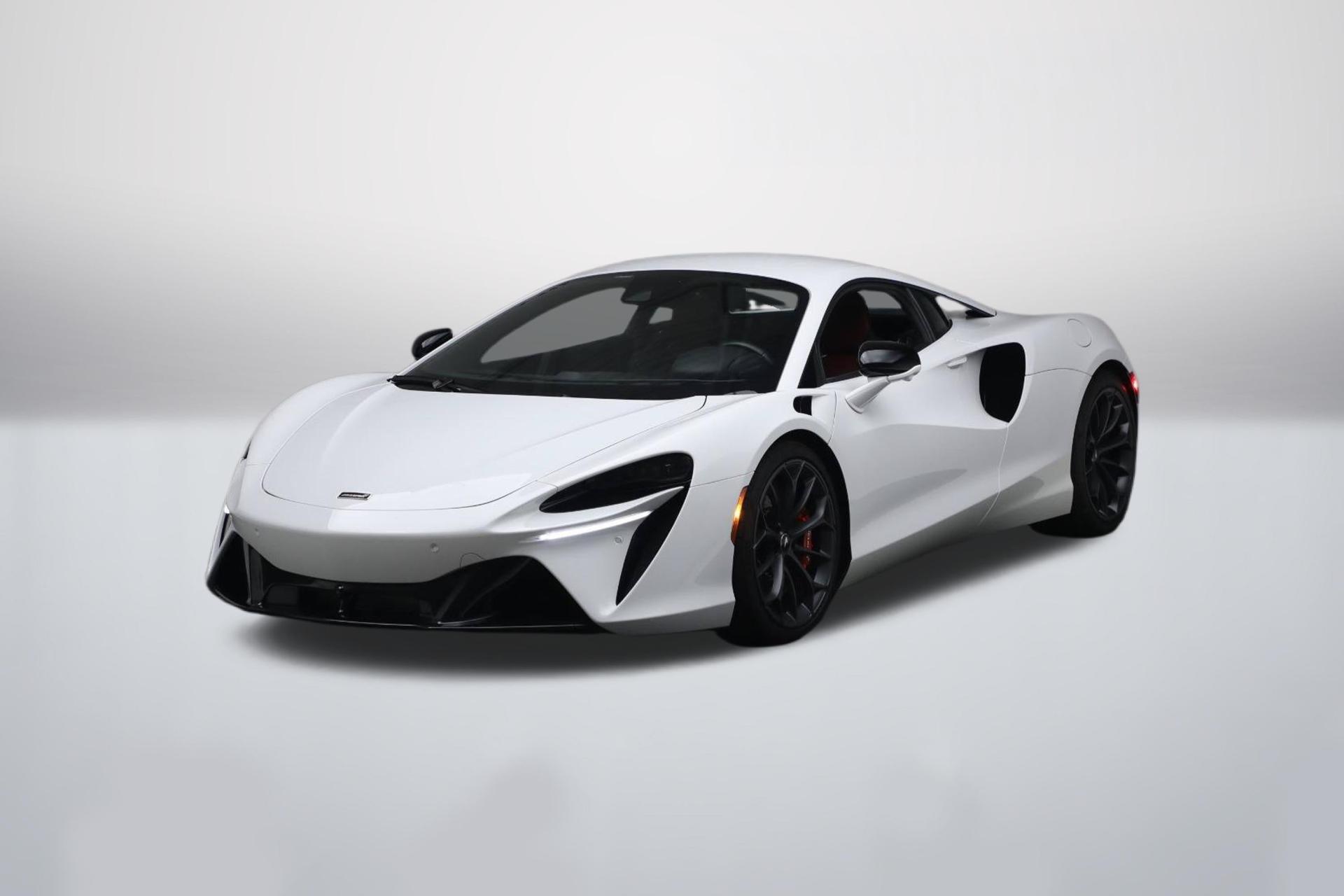 2023 McLaren Artura