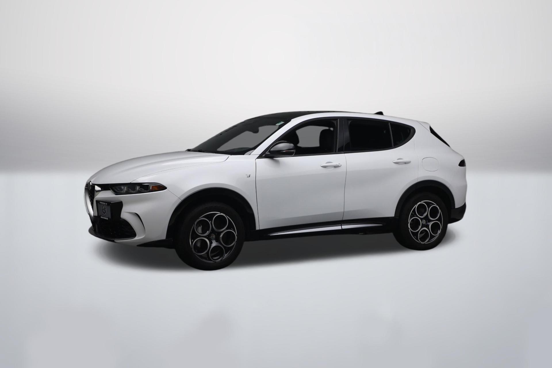 2024 Alfa Romeo Tonale's photo